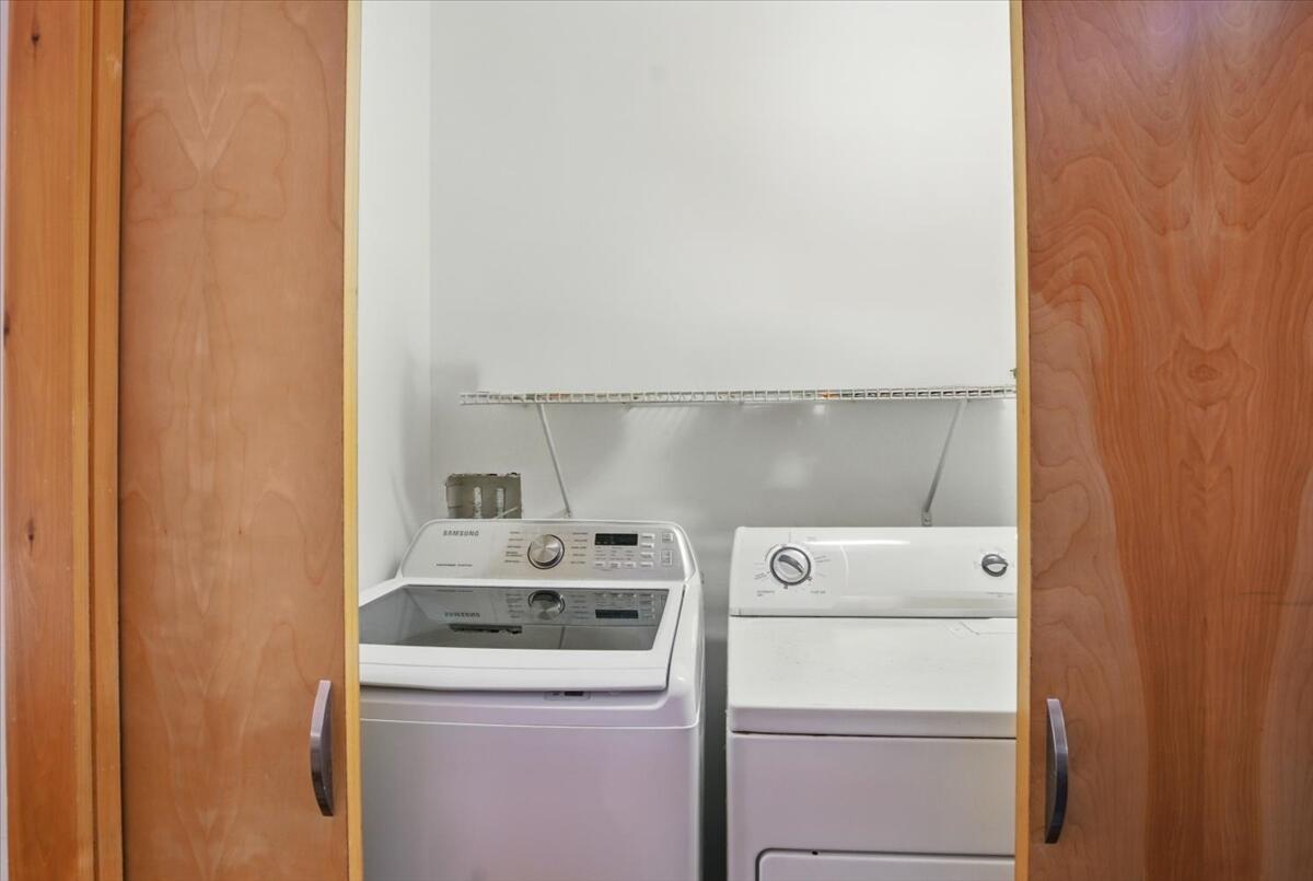 main property photo 94