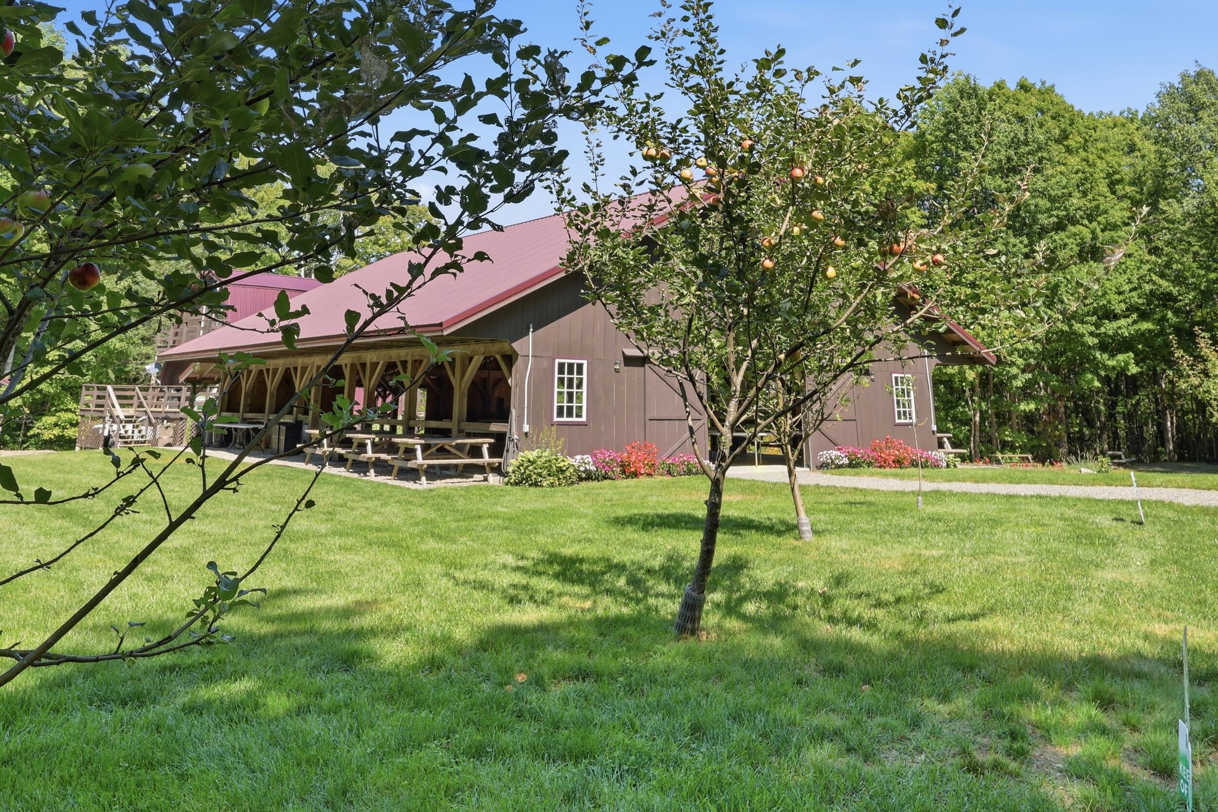 main property photo 31