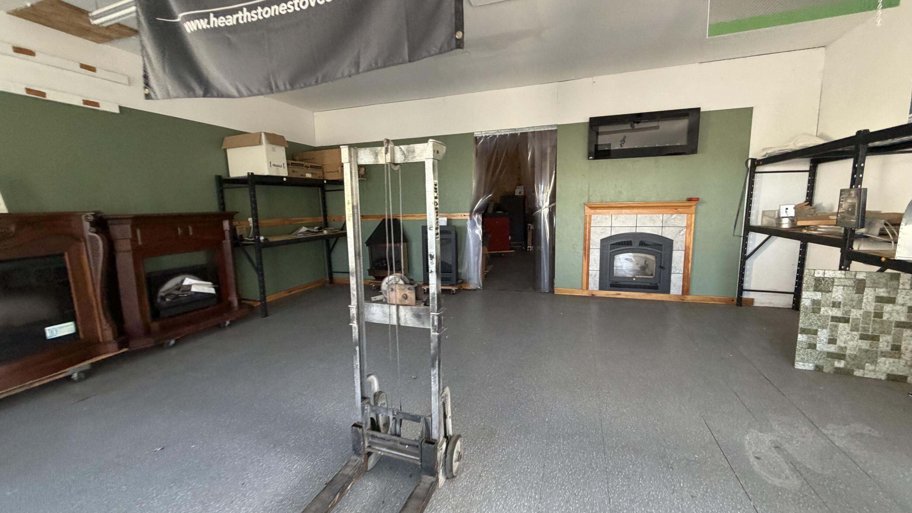 main property photo 9