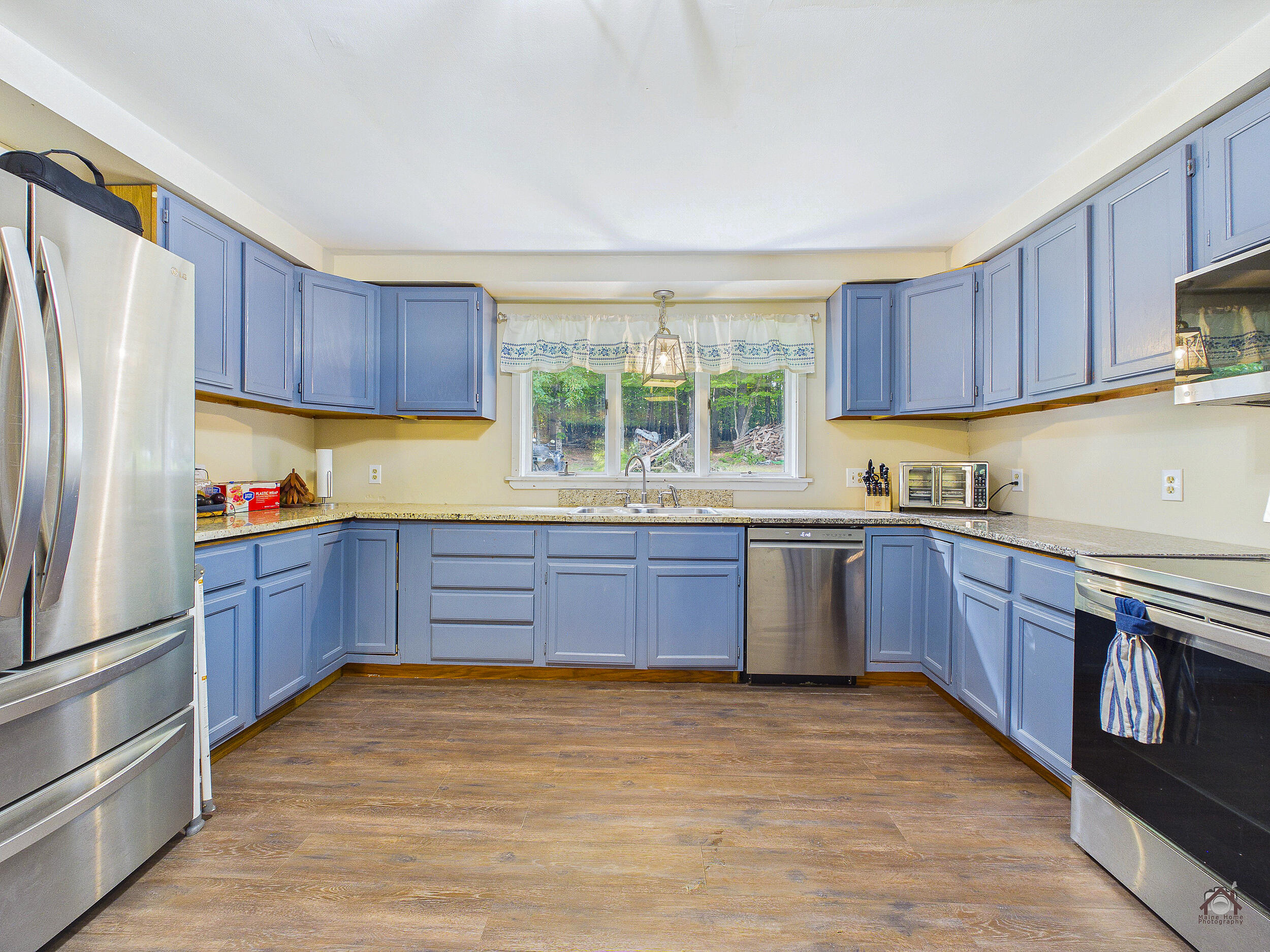 main property photo 15
