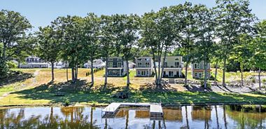 image of property with 2 Bed | 1 Bath | 1,152 Sqft