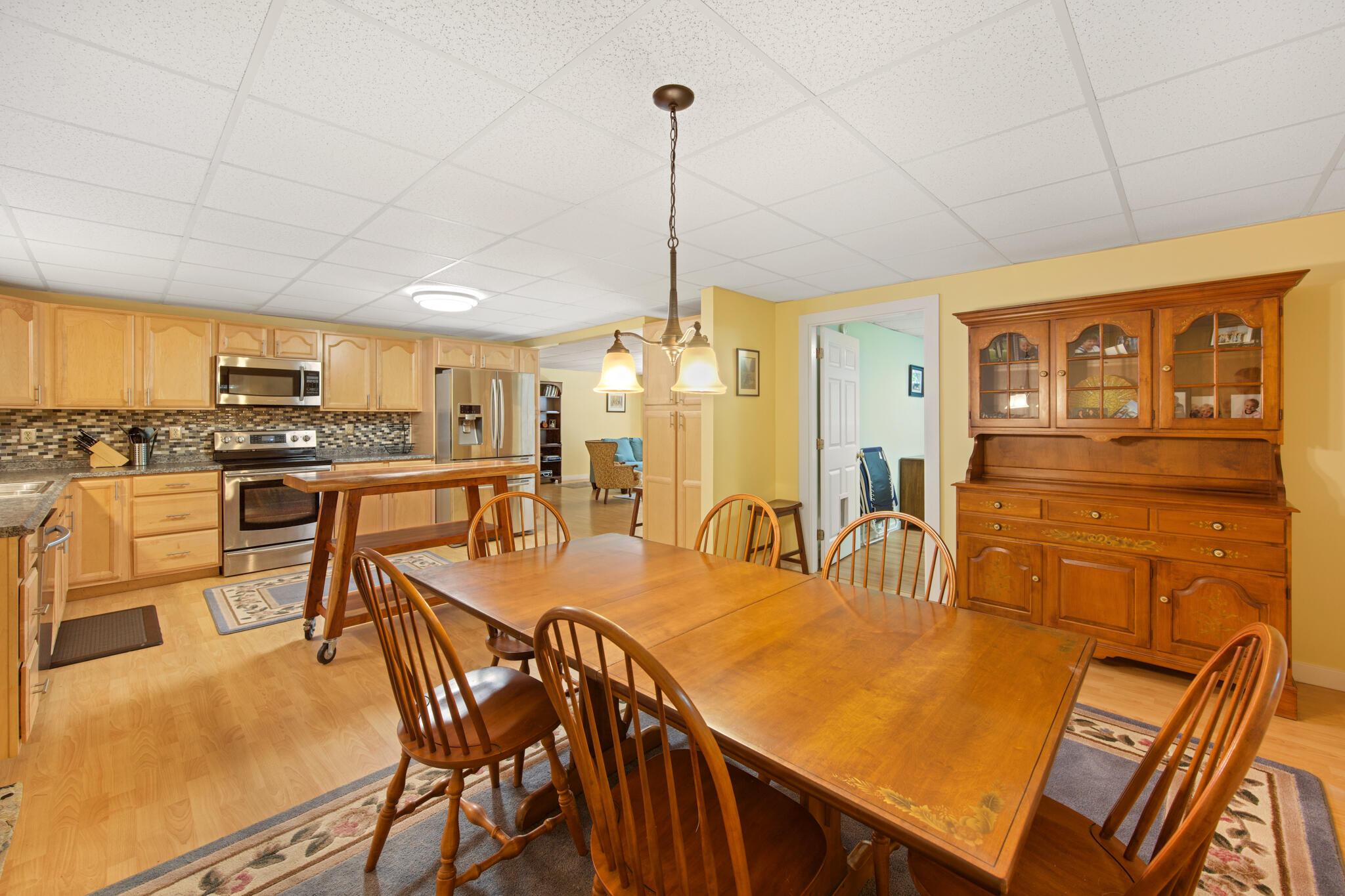 main property photo 34