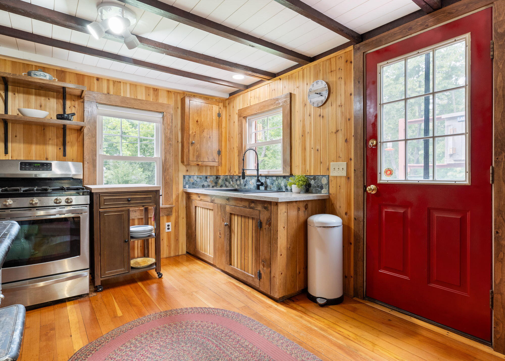 main property photo 5