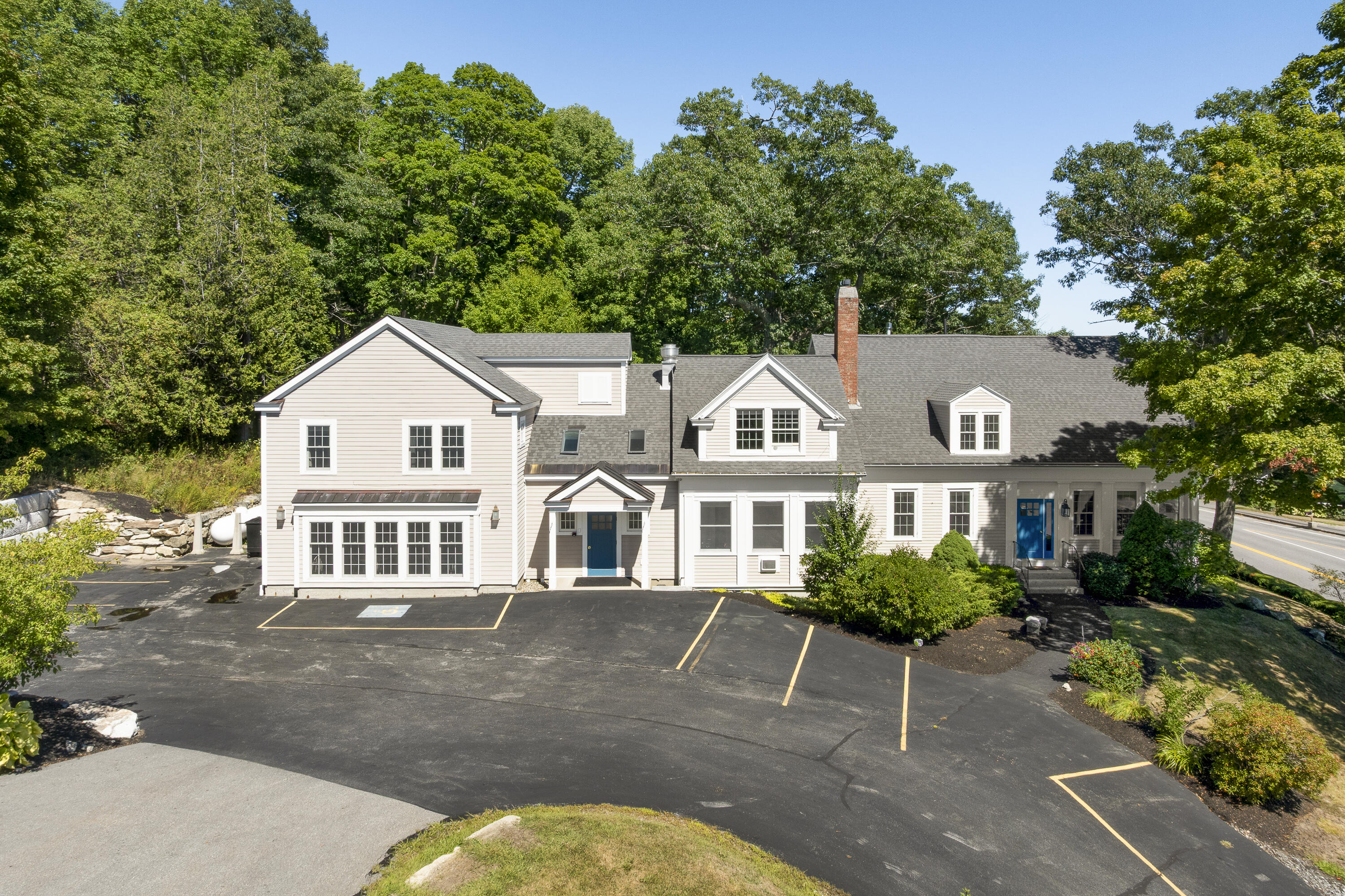 main property photo 2