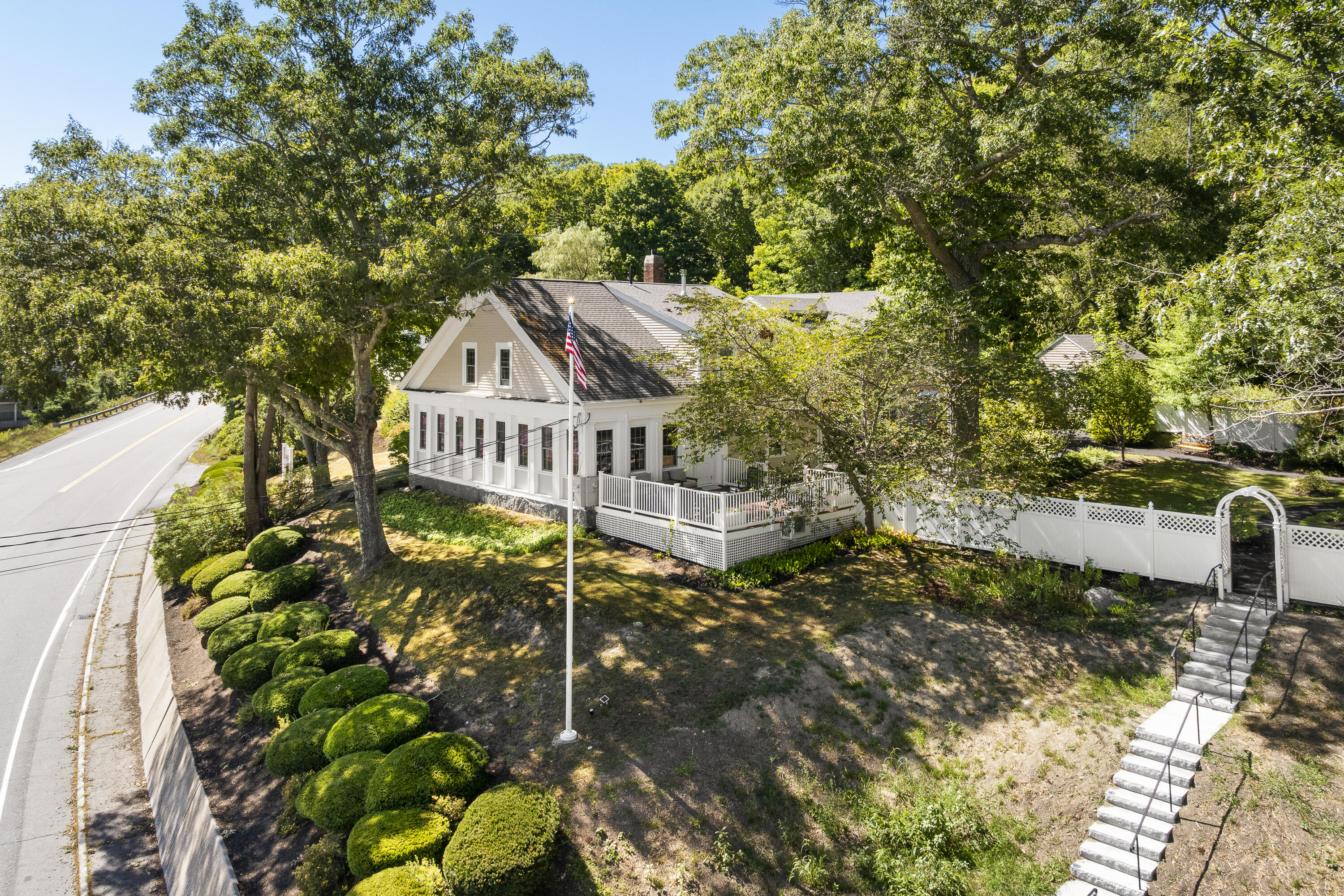 main property photo 33