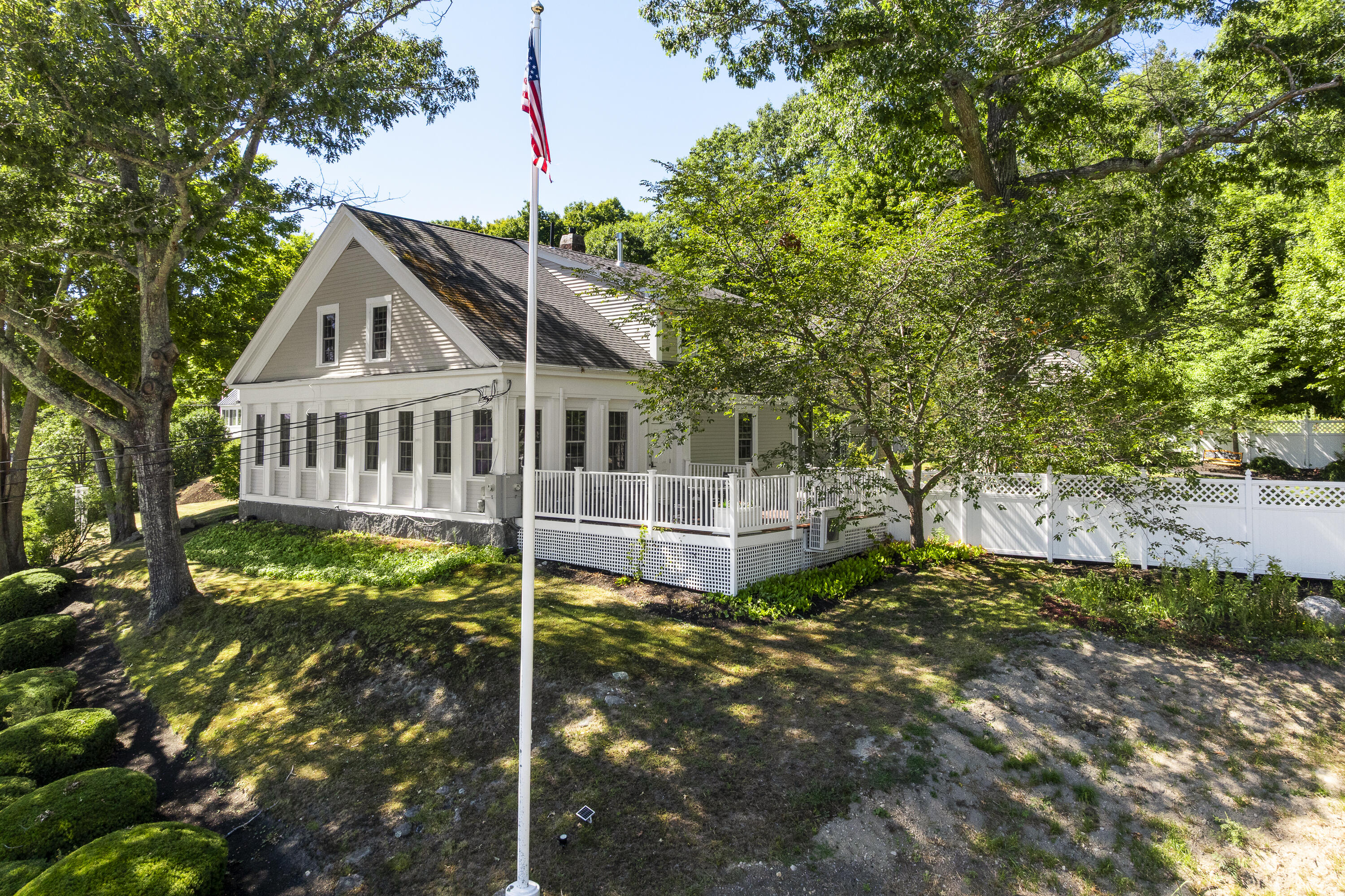 main property photo 34
