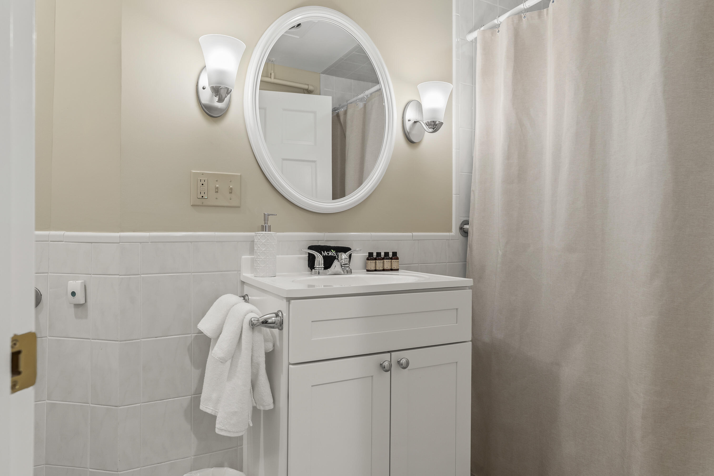 main property photo 70