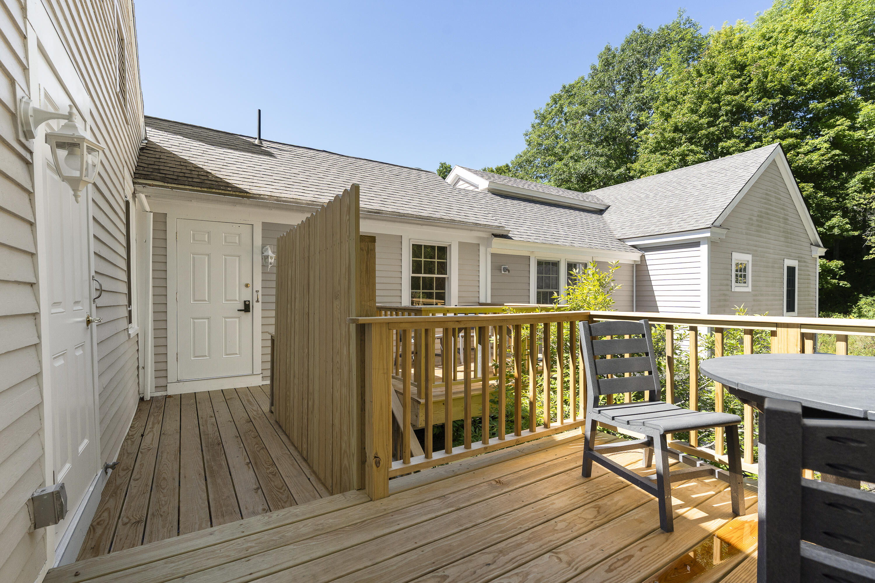 main property photo 78