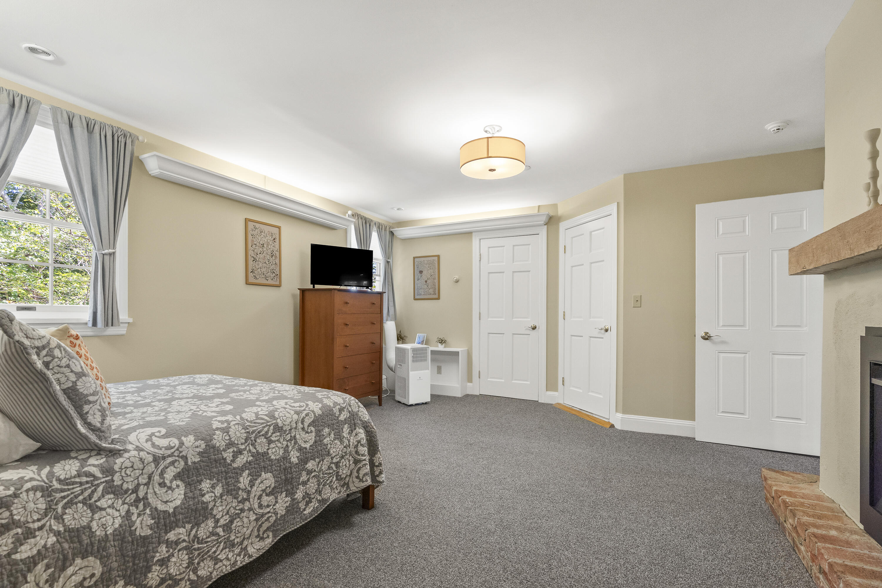 main property photo 79