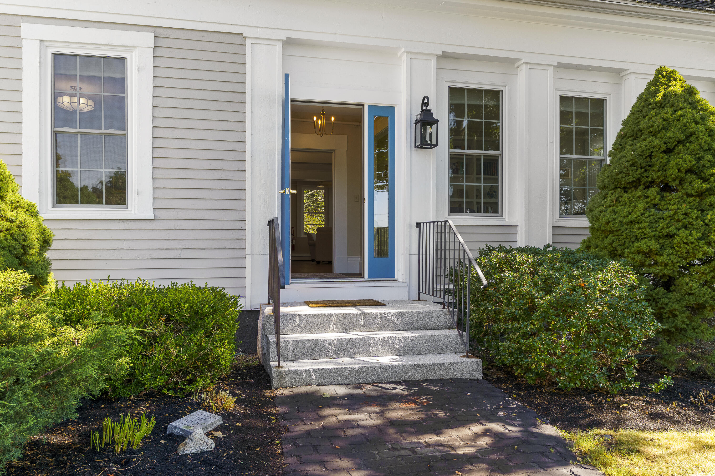 main property photo 8