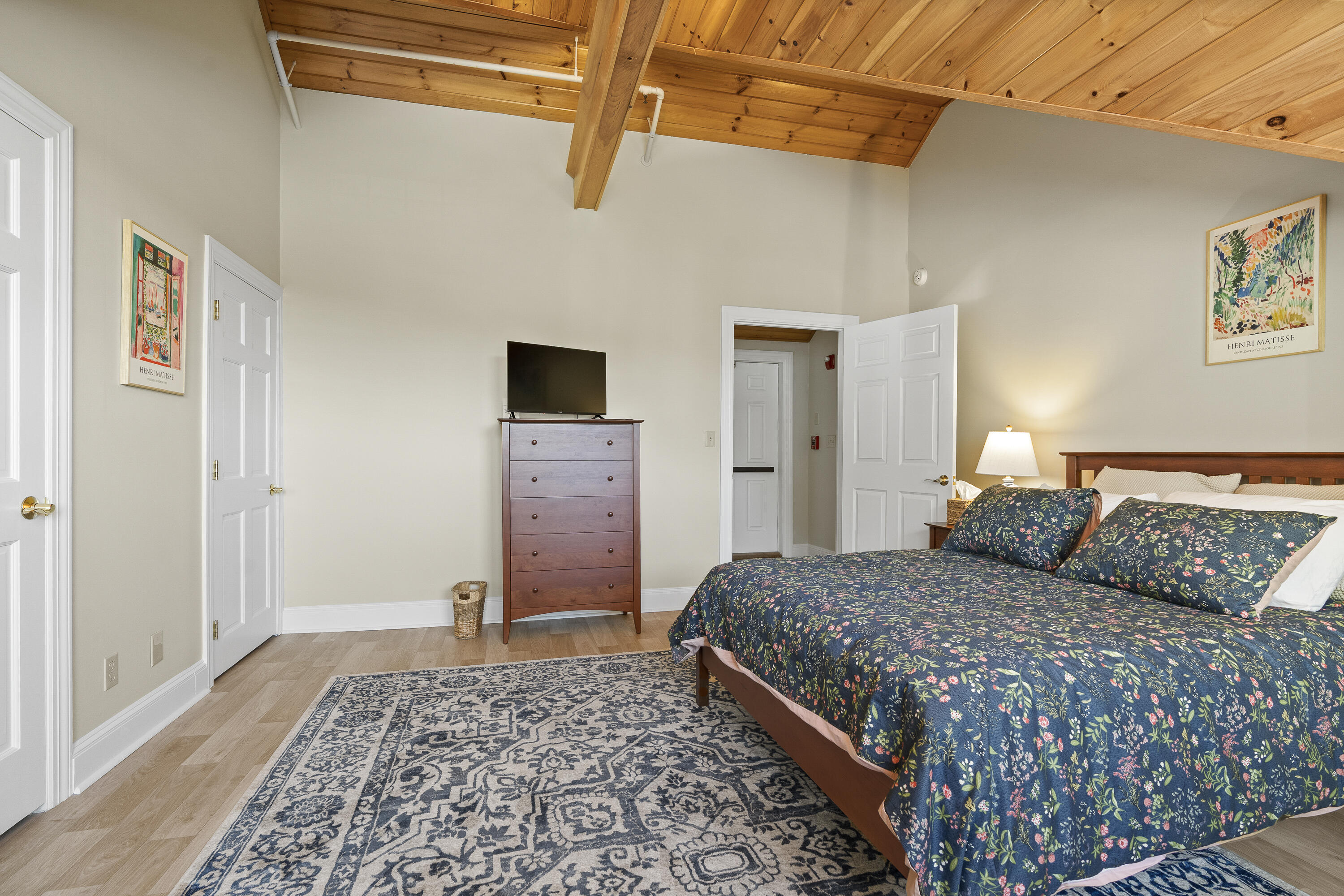 main property photo 95