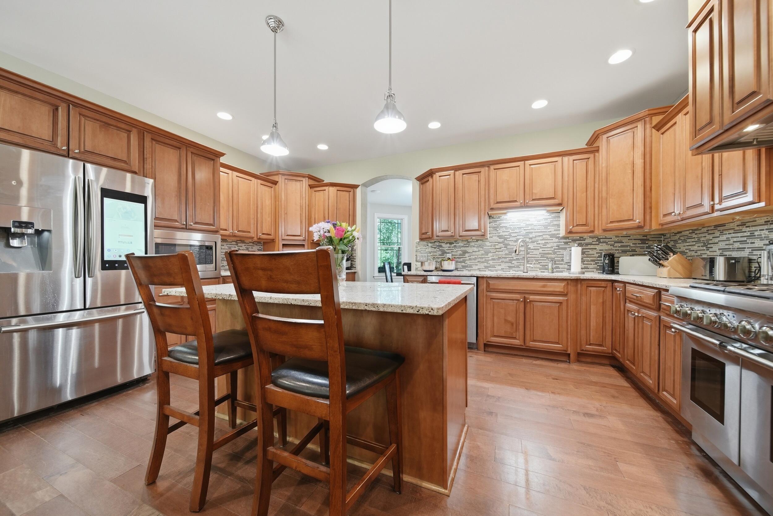 main property photo 7