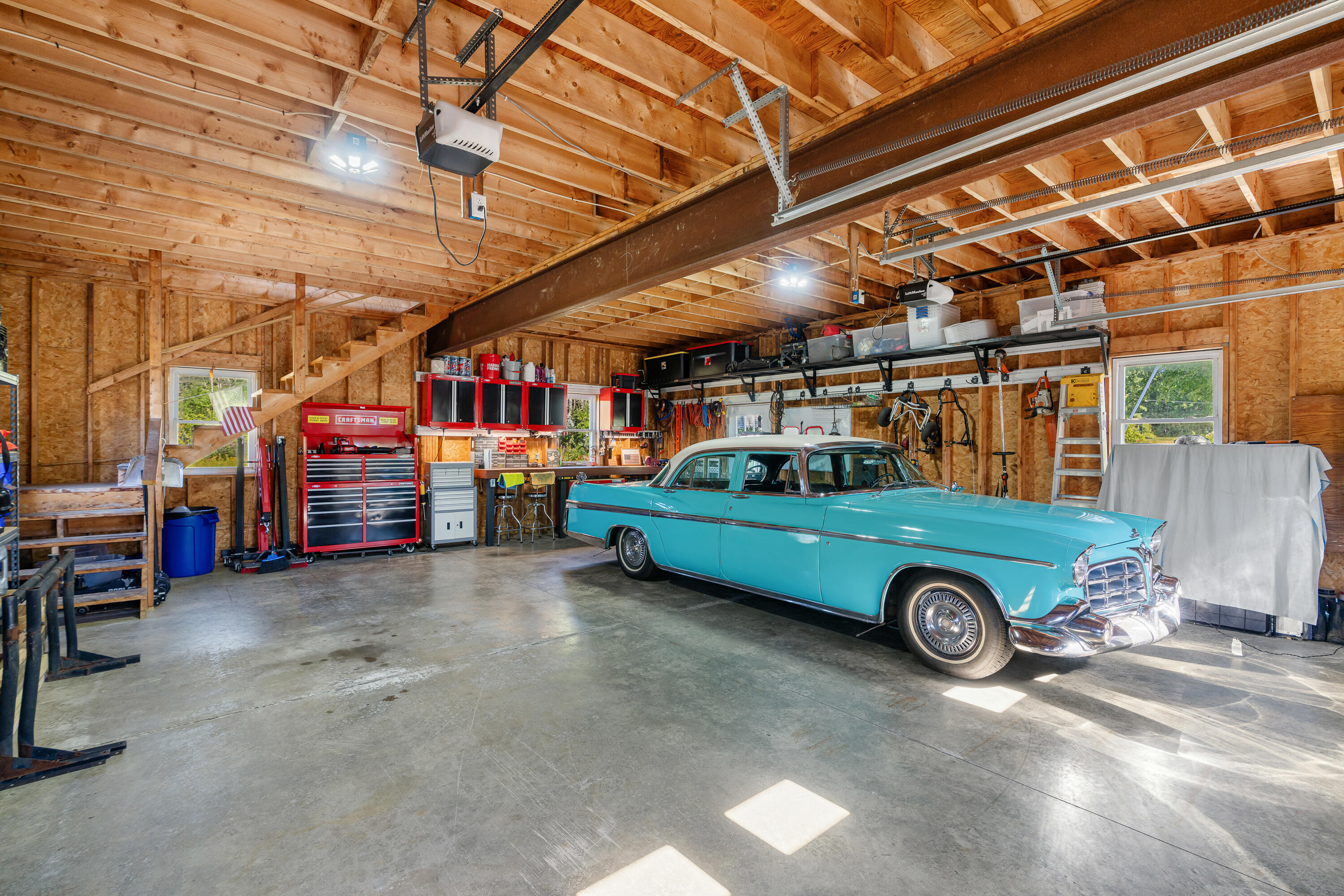 main property photo 9