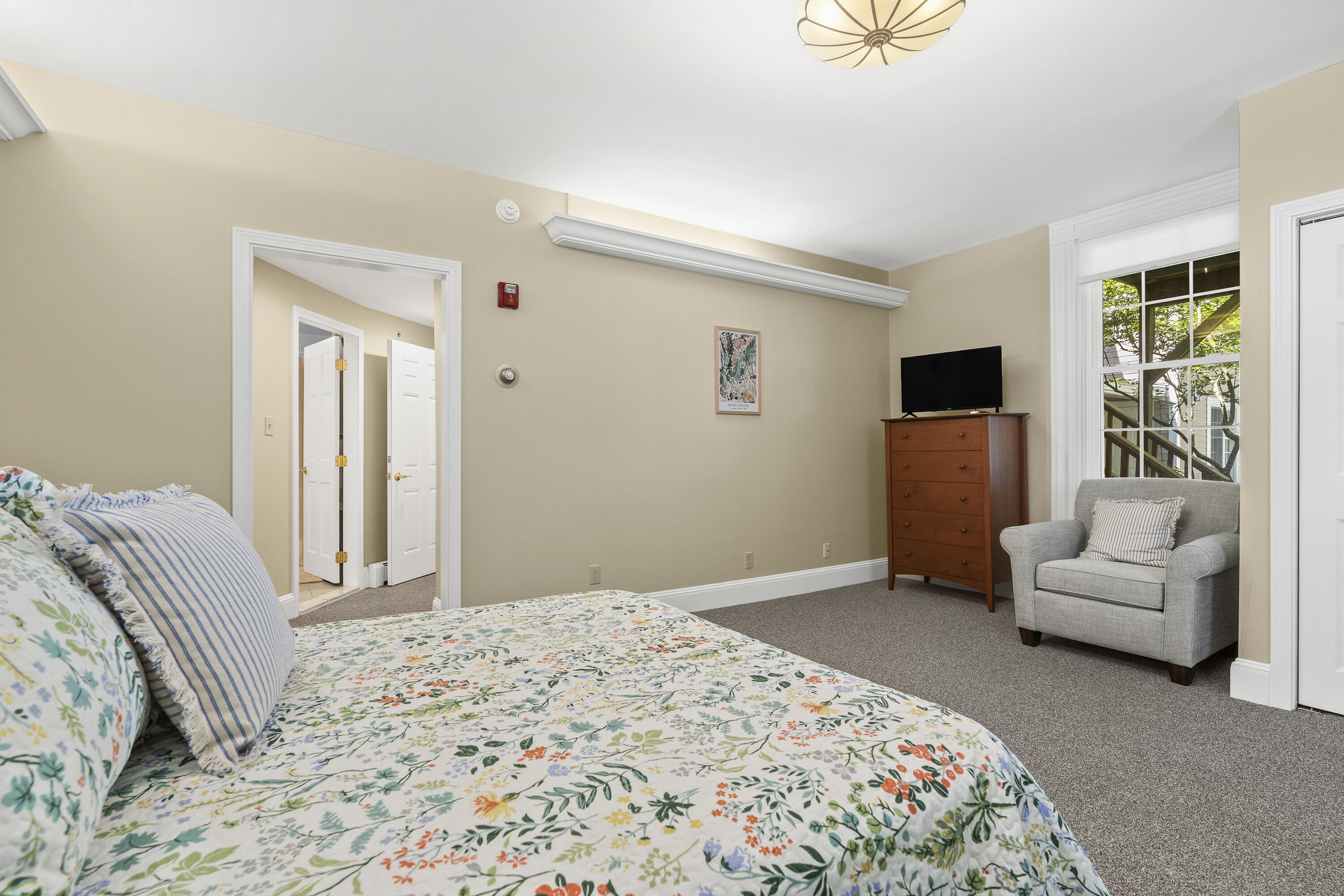 main property photo 66