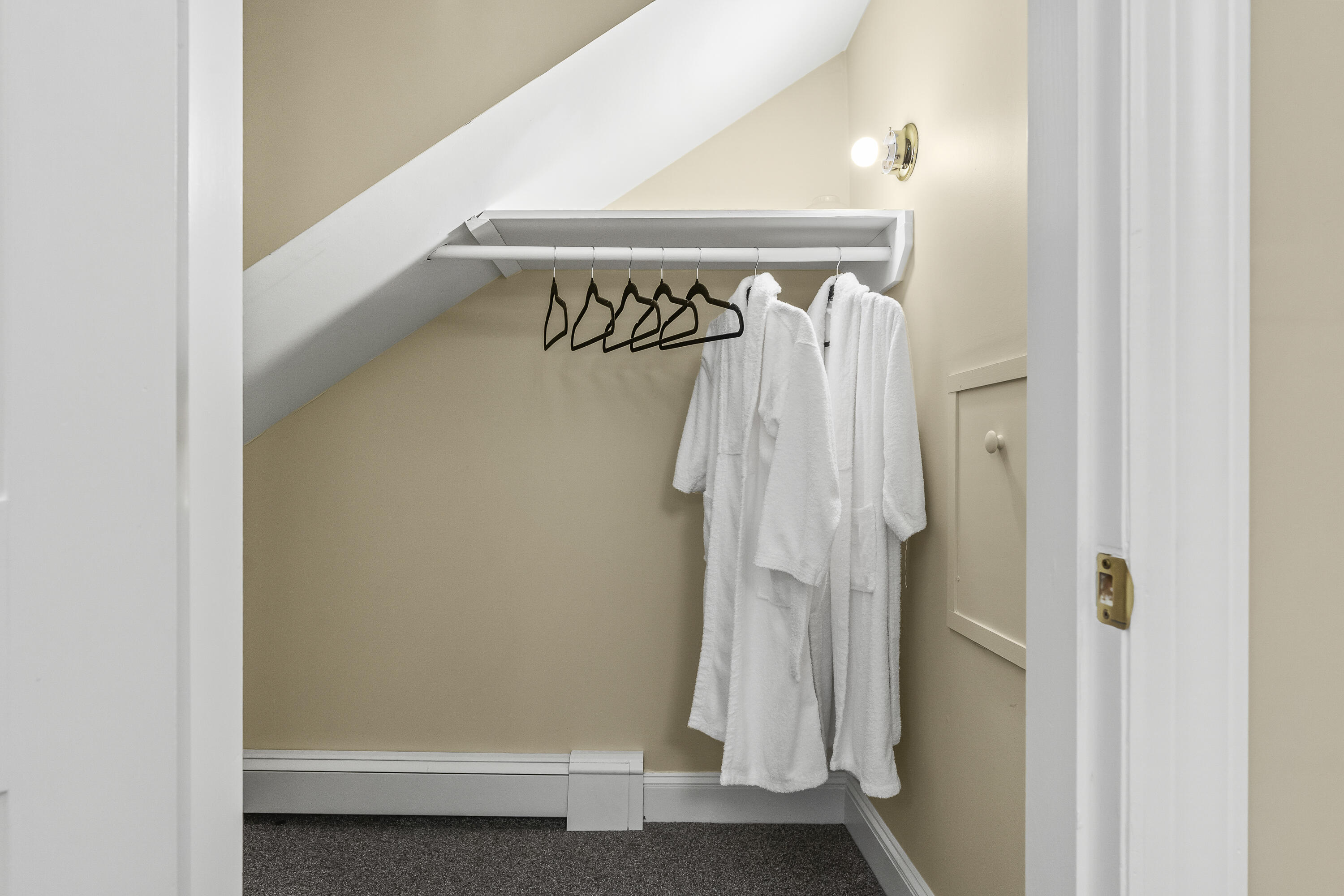 main property photo 78