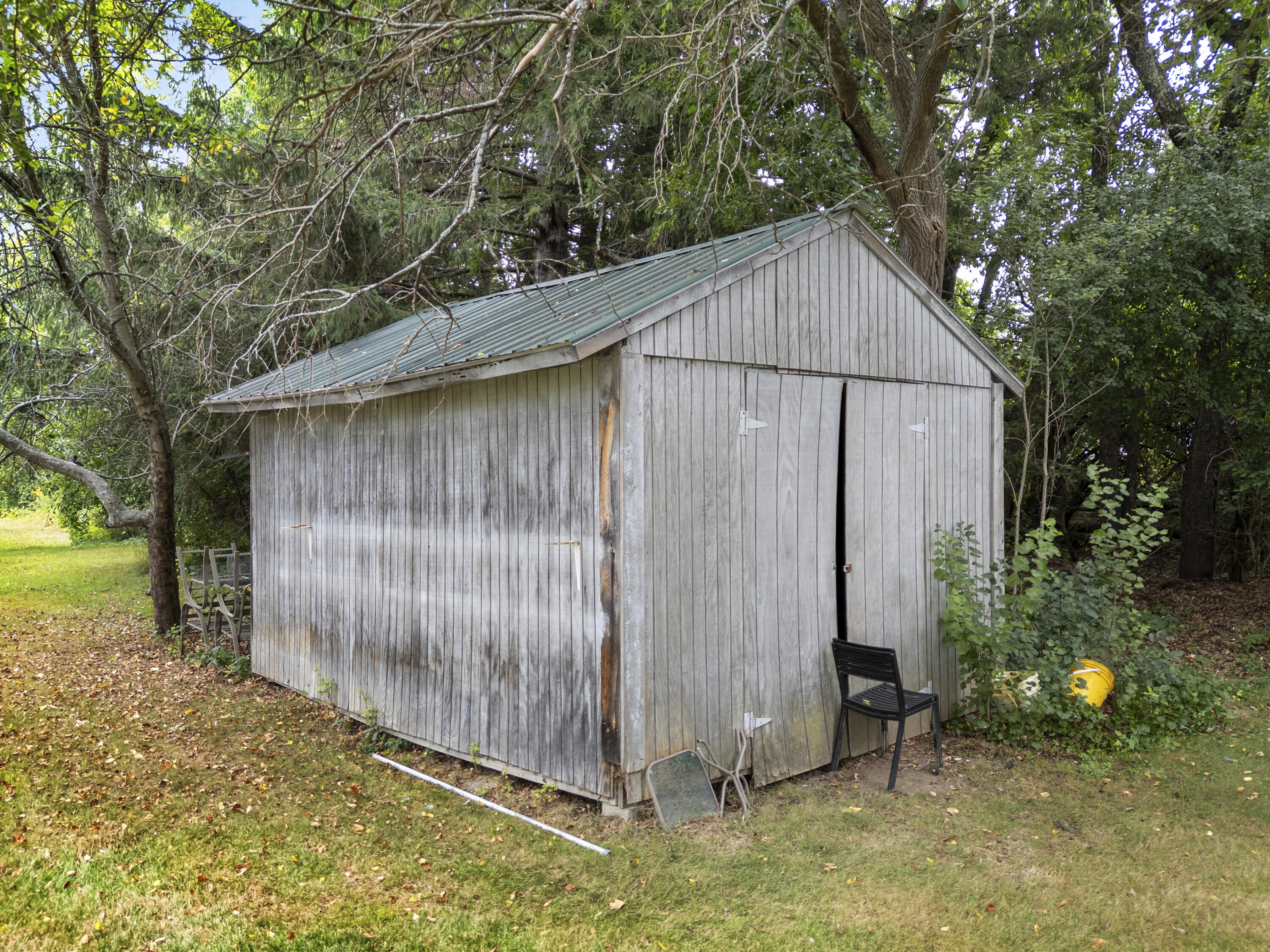 main property photo 33