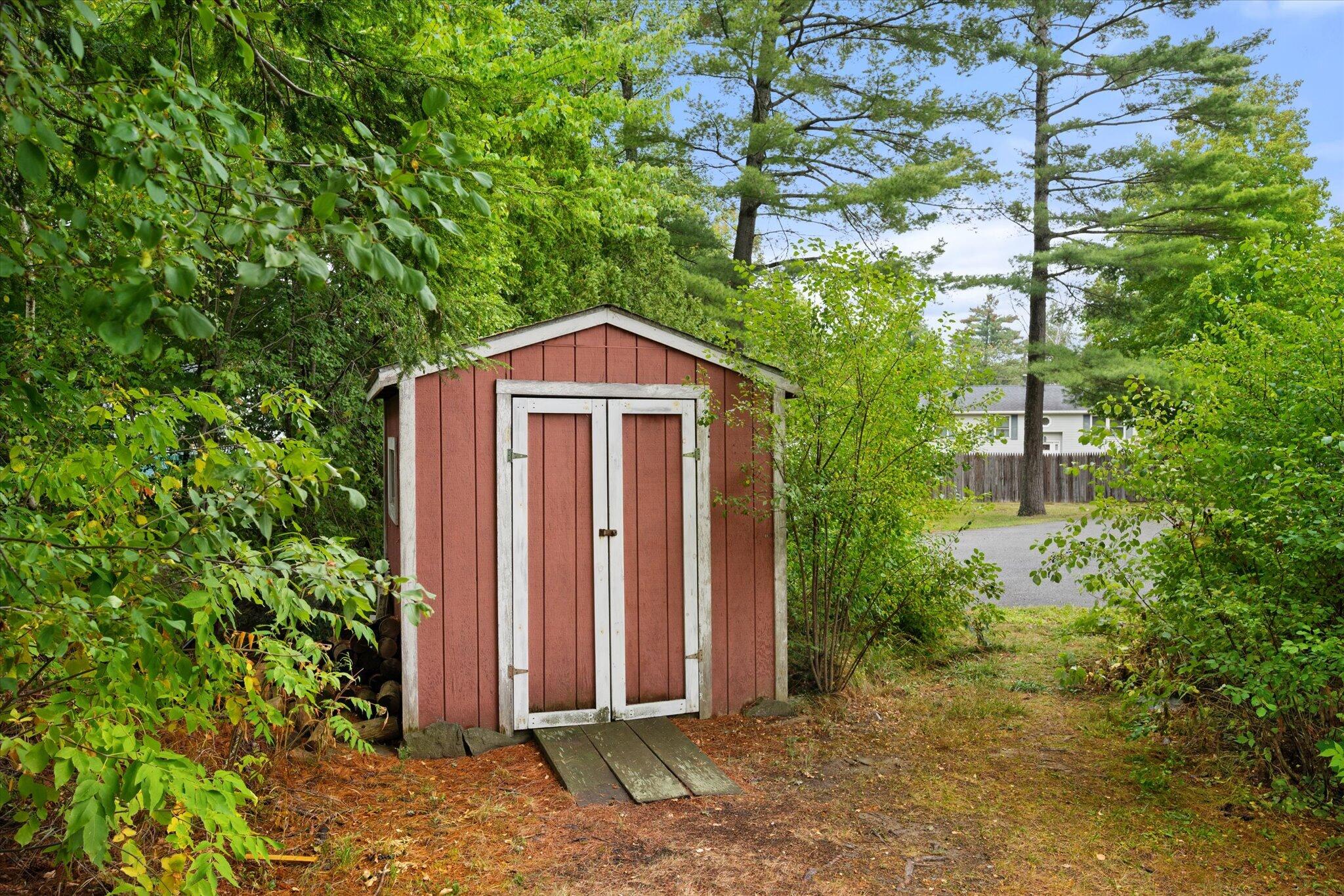 main property photo 36