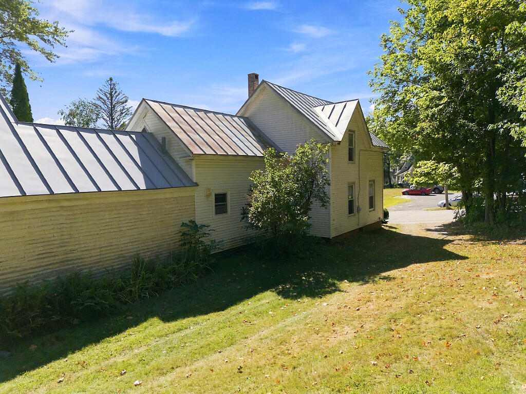 main property photo 14