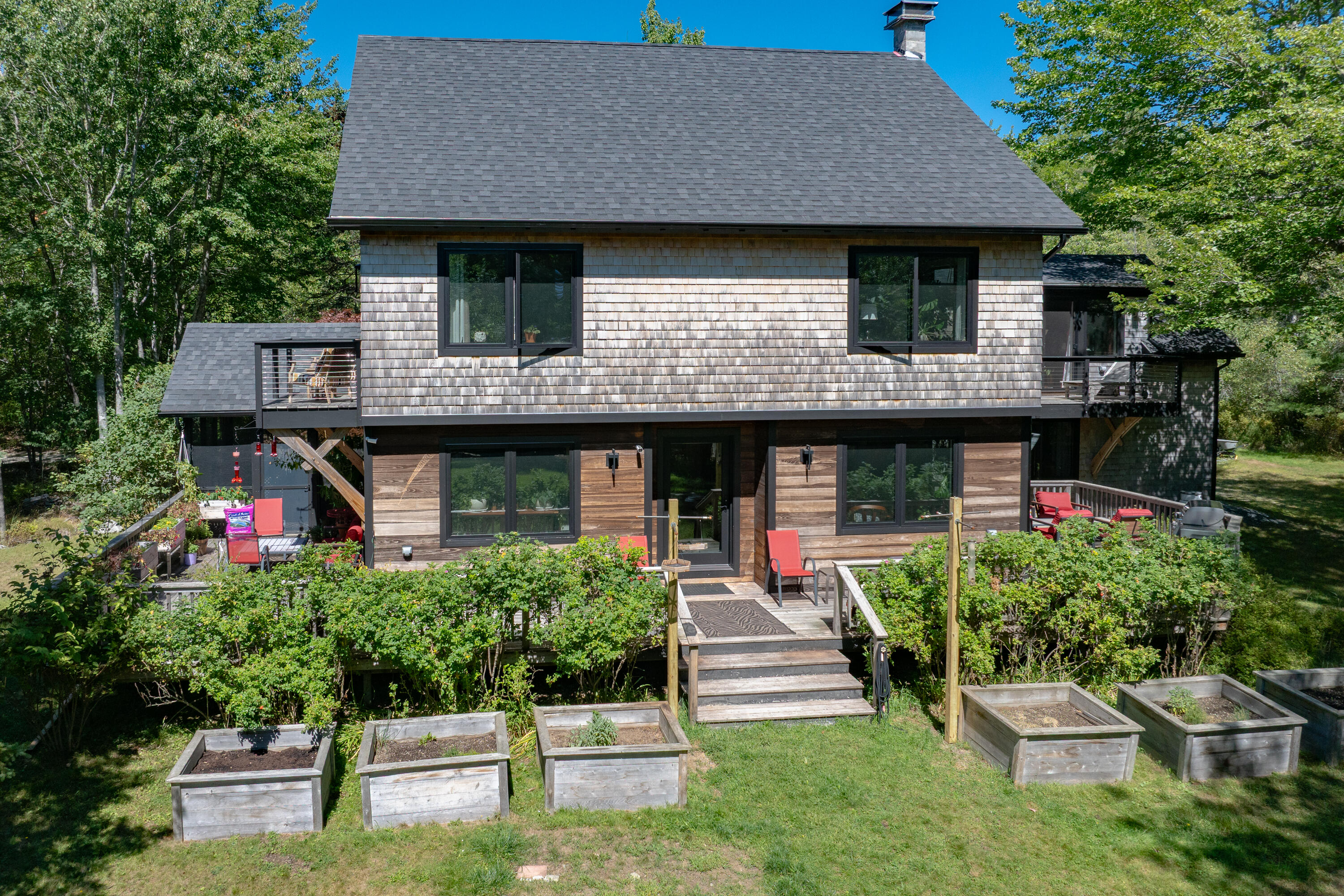 main property photo 58
