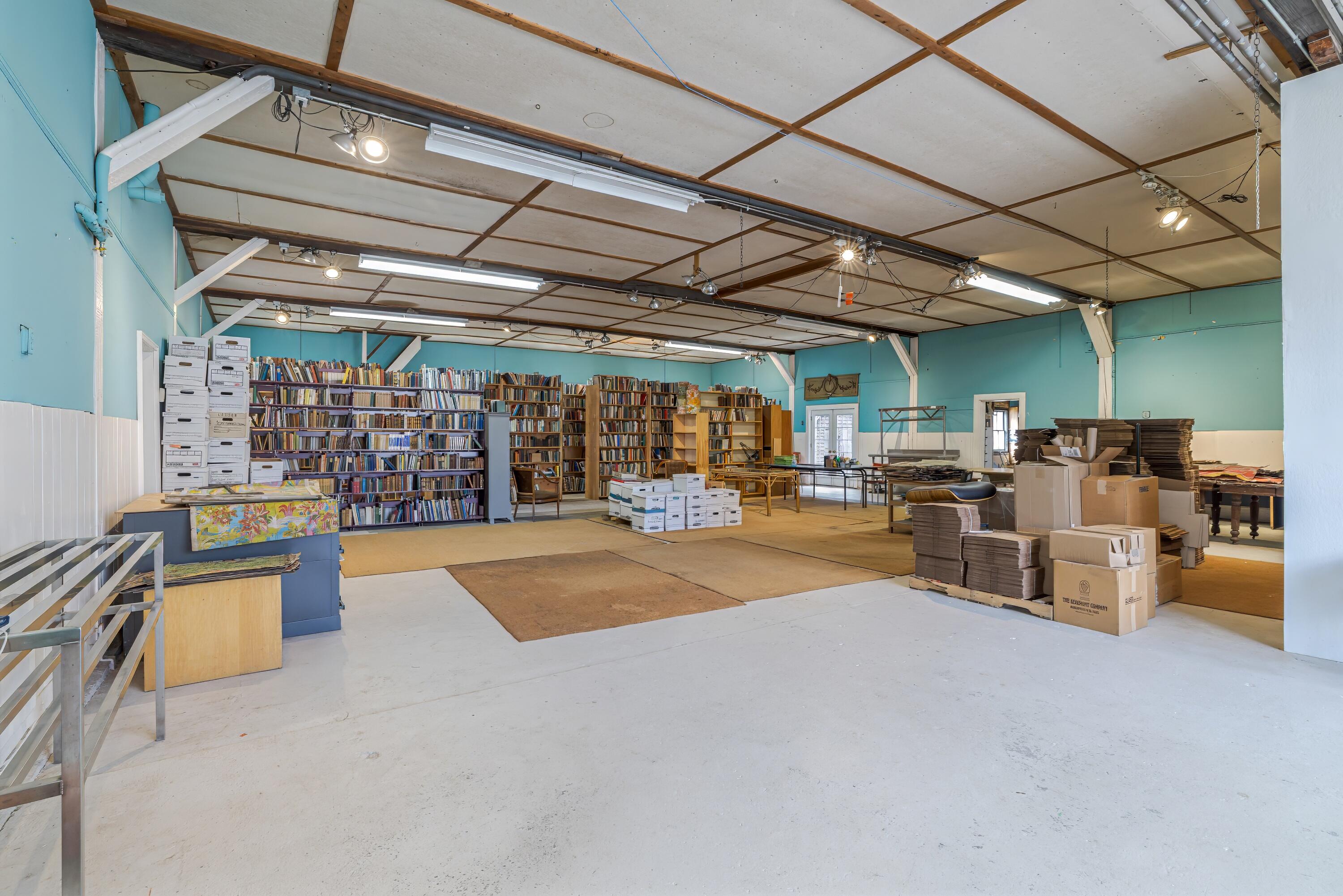 main property photo 43