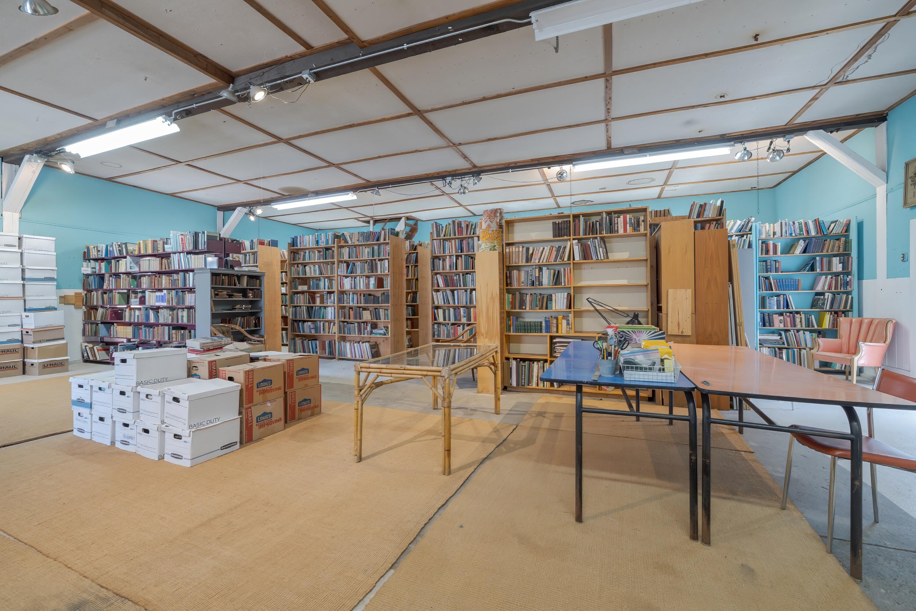 main property photo 46