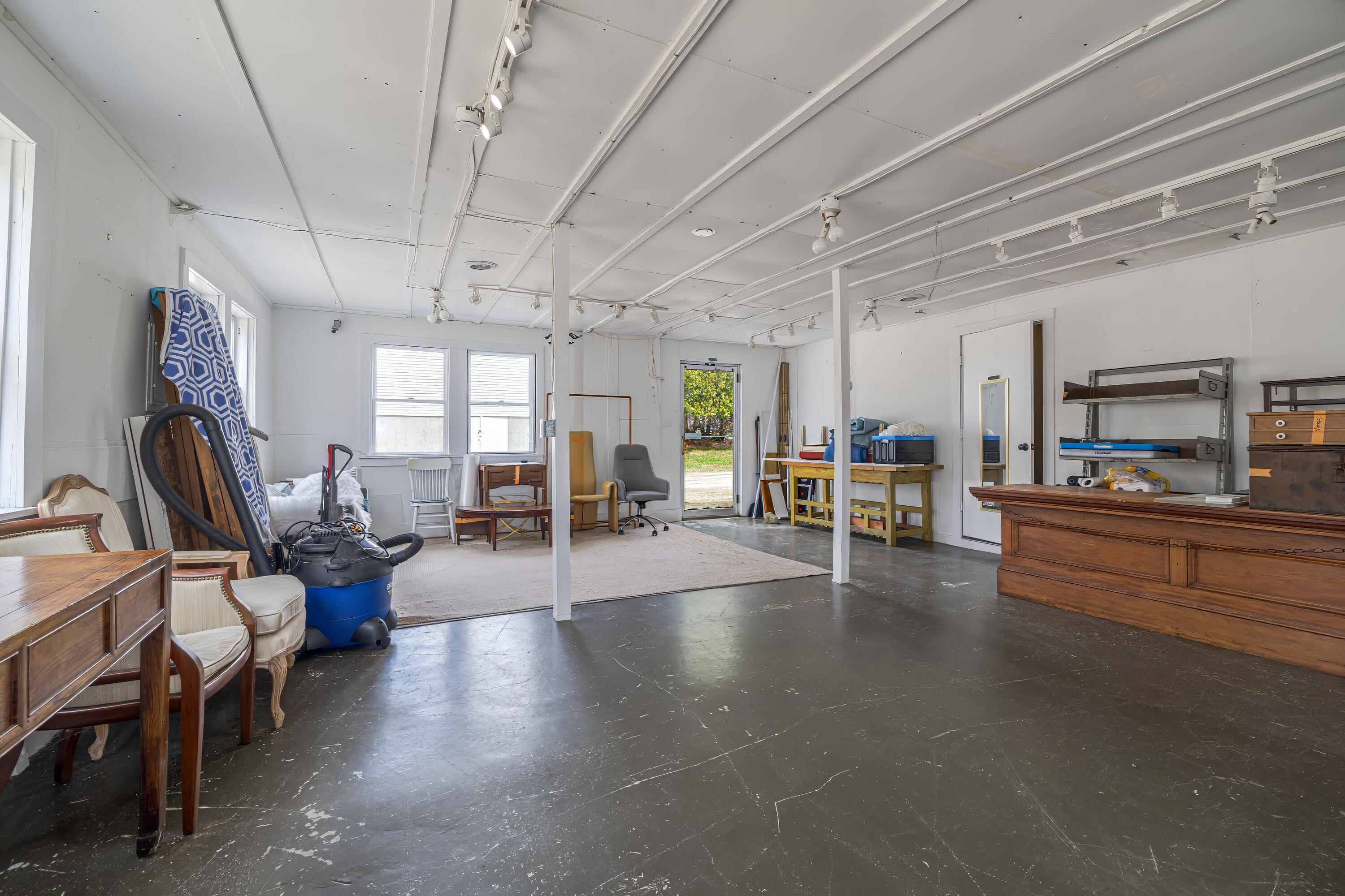 main property photo 63