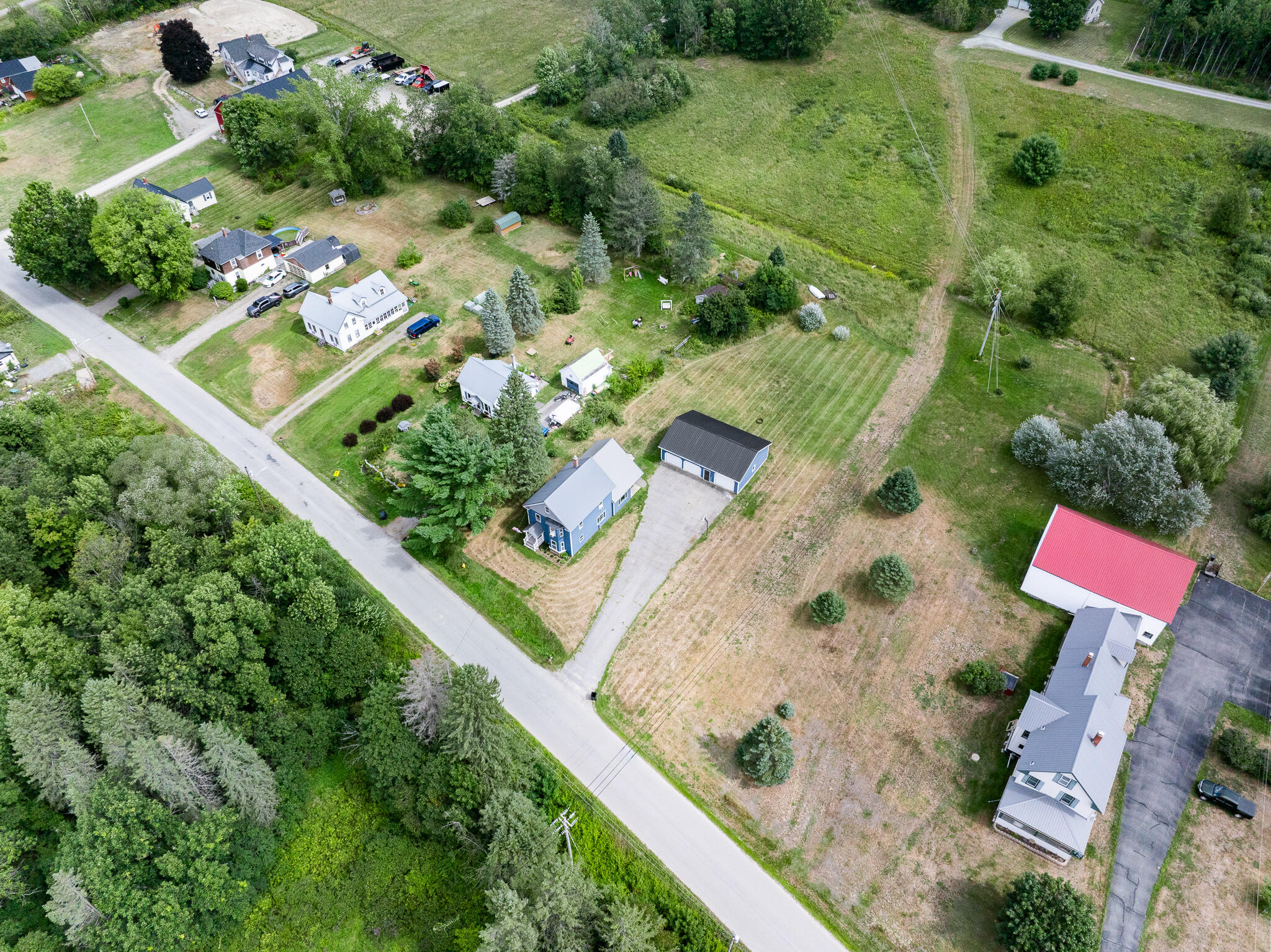 main property photo 34