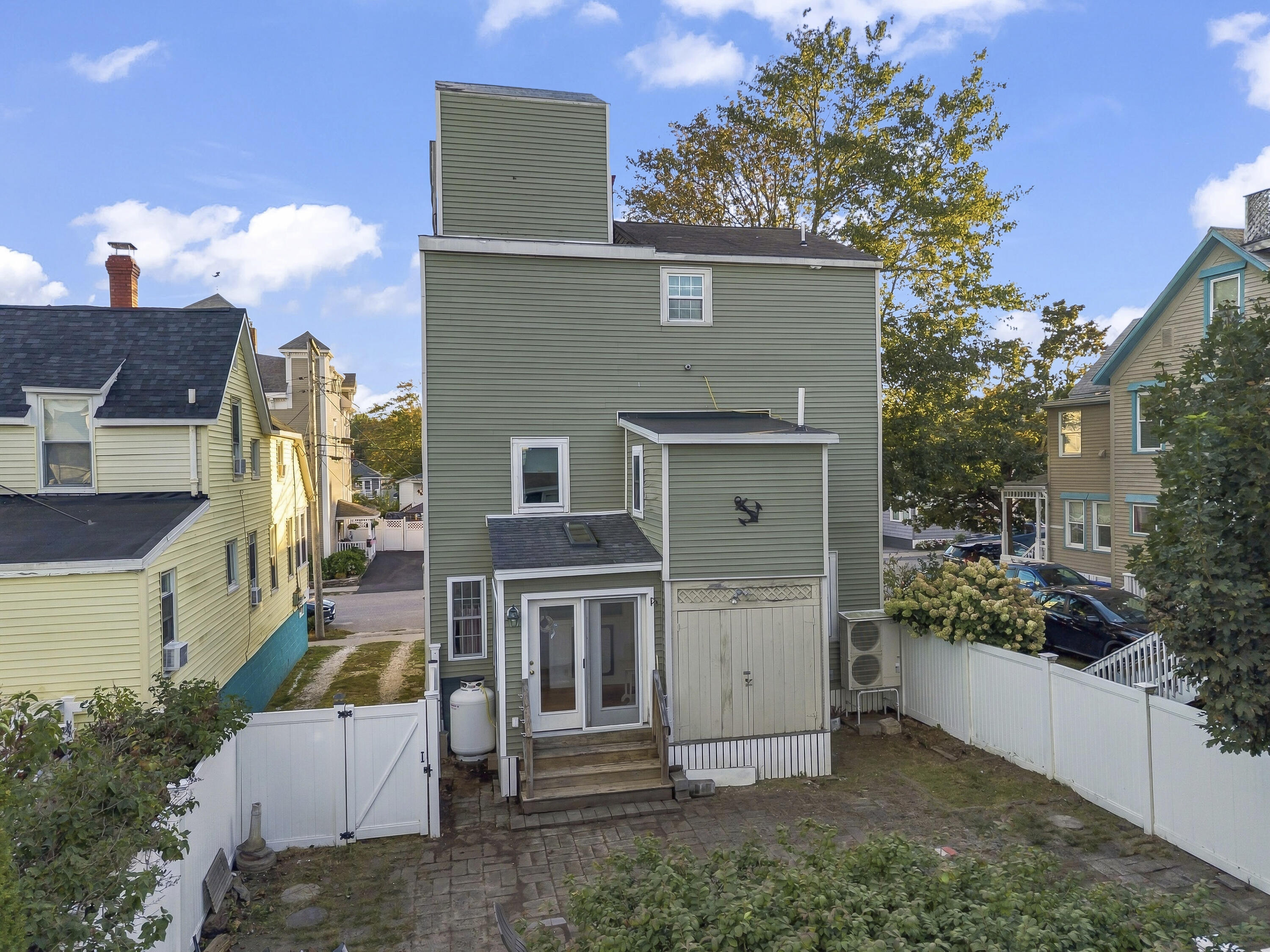 main property photo 59