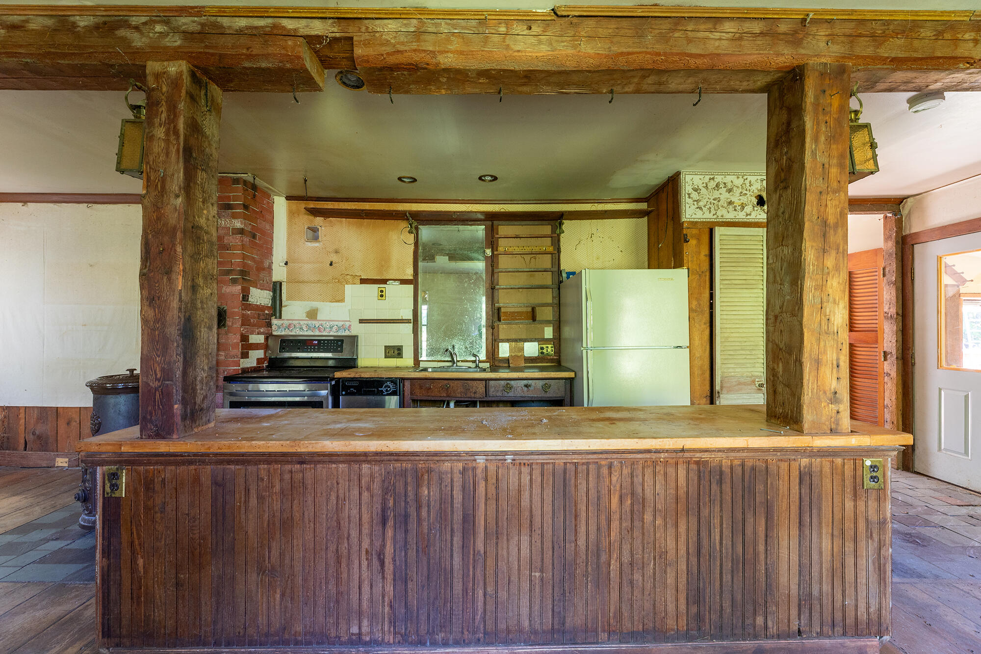 main property photo 8