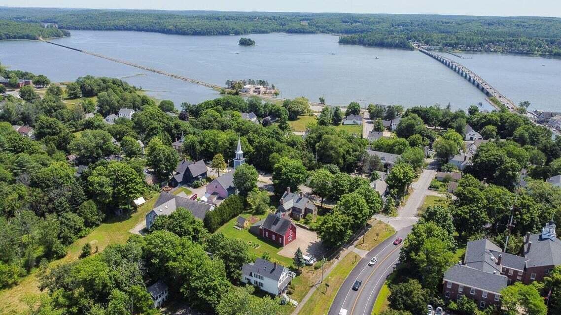 main property photo 12