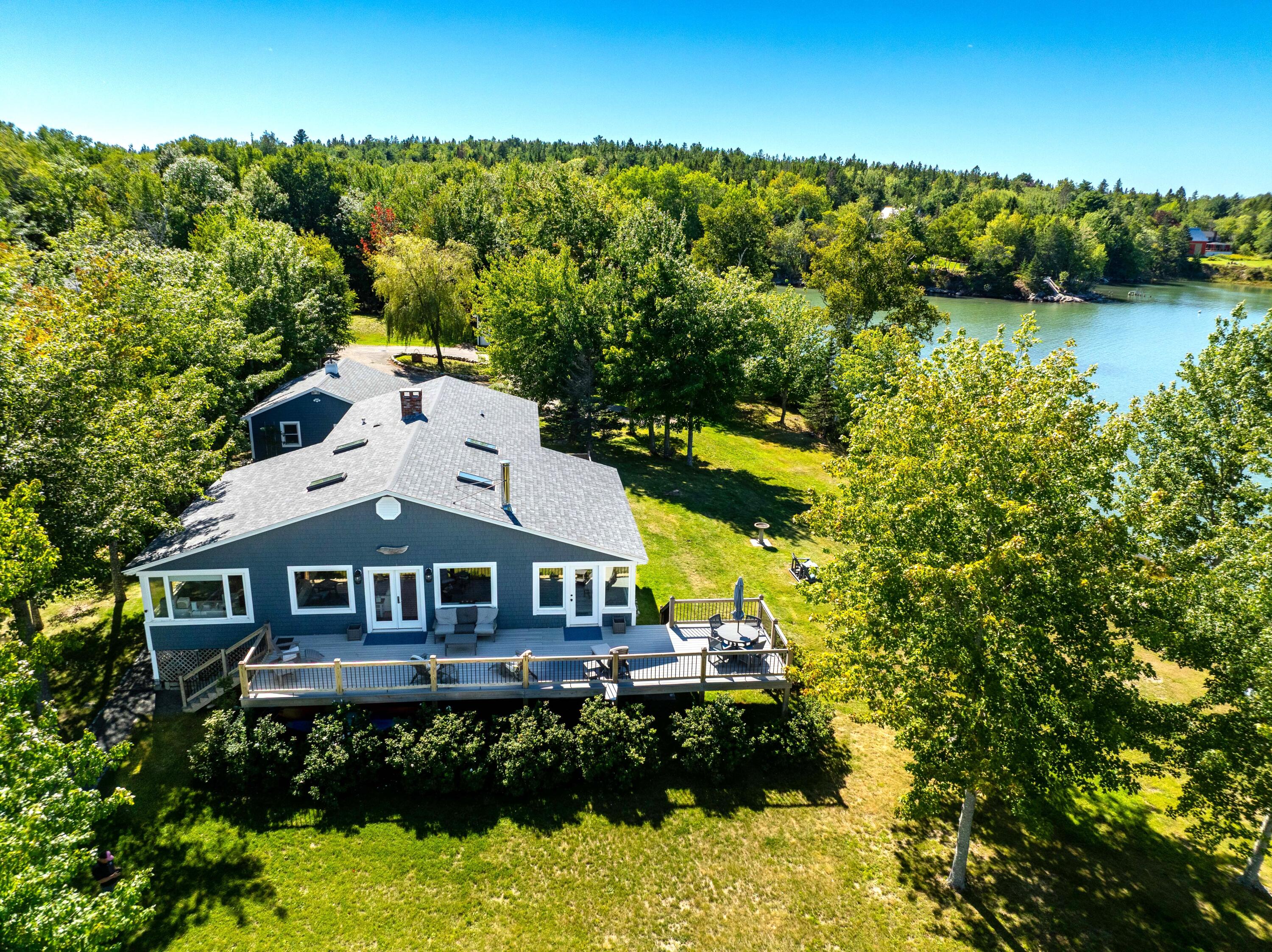 main property photo 23