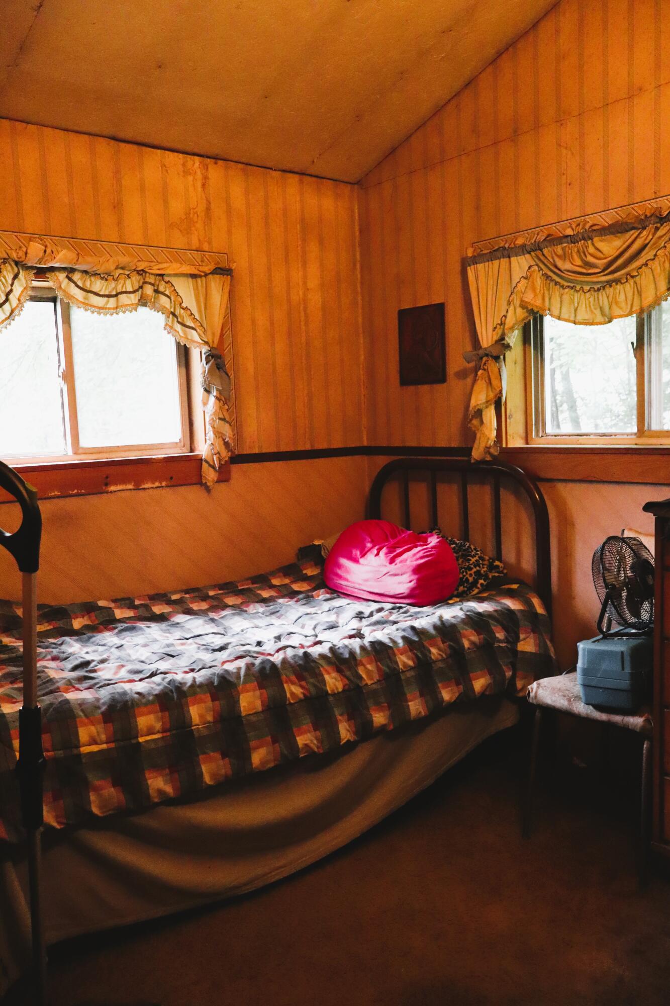 main property photo 18
