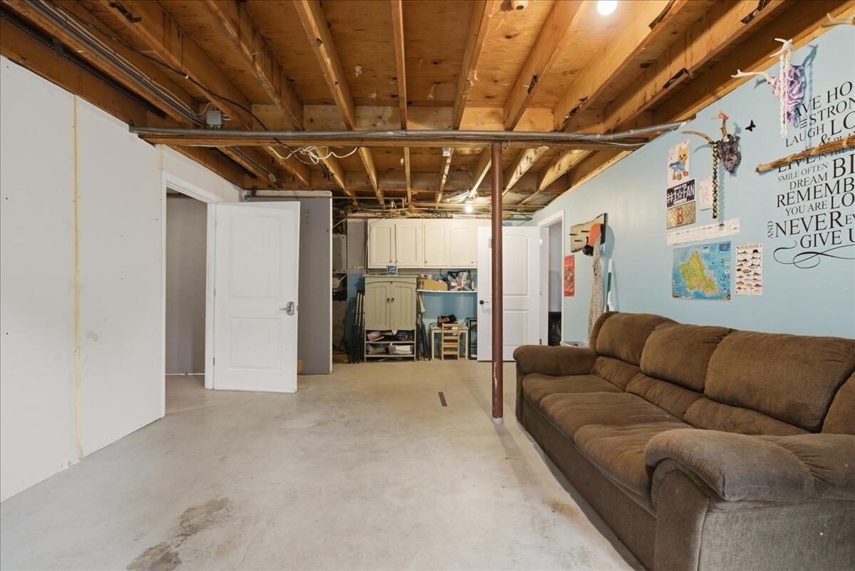 main property photo 73