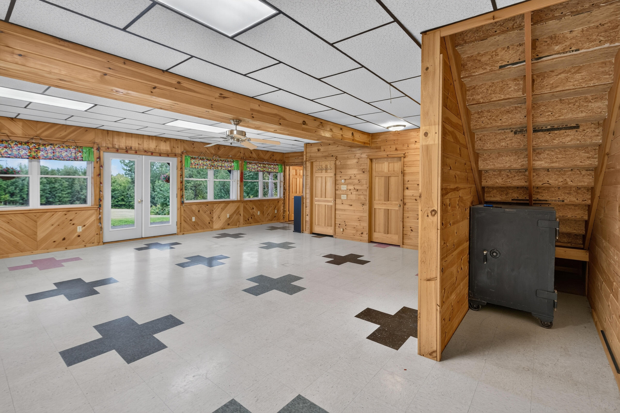 main property photo 38