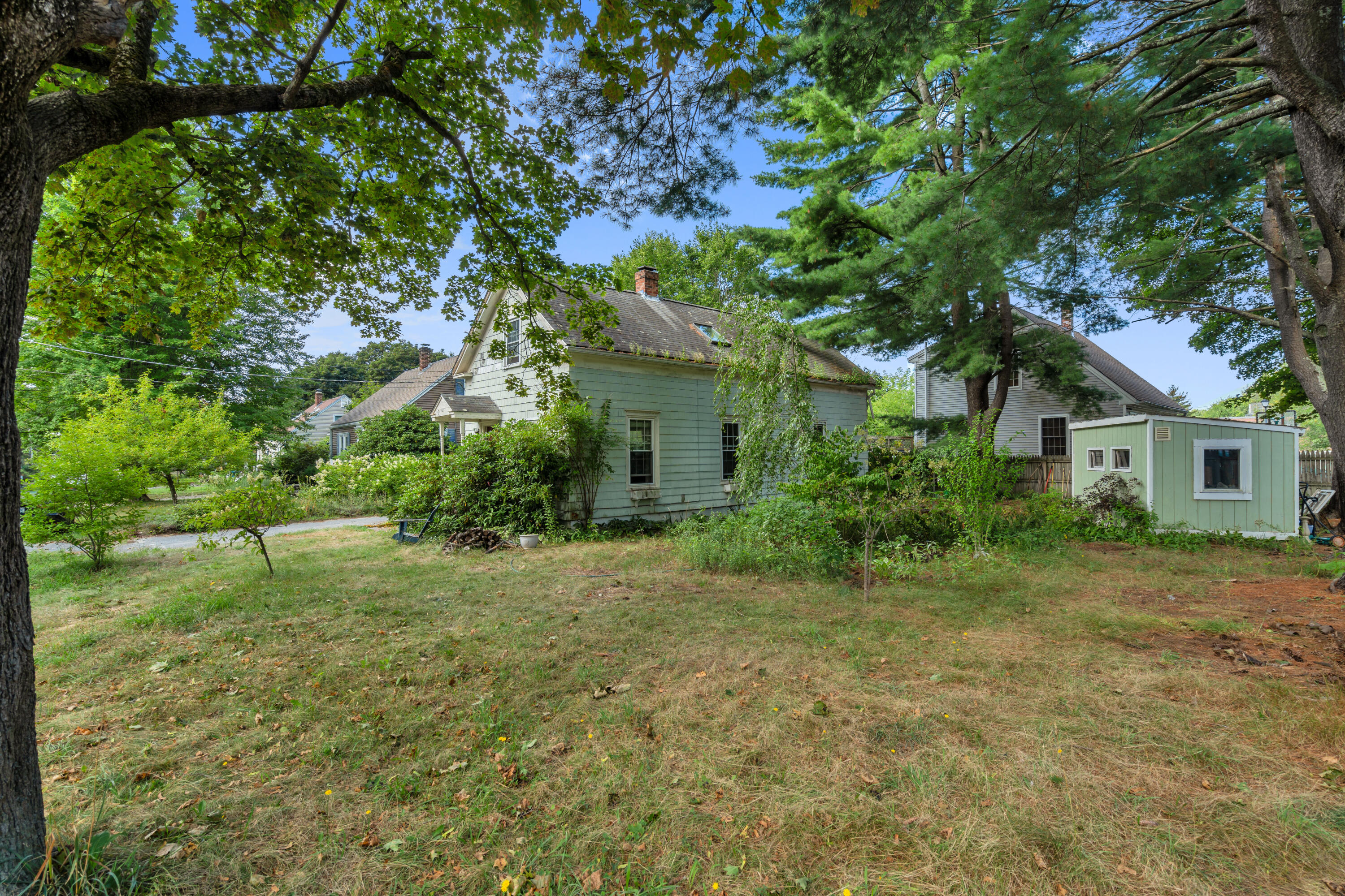 main property photo 32
