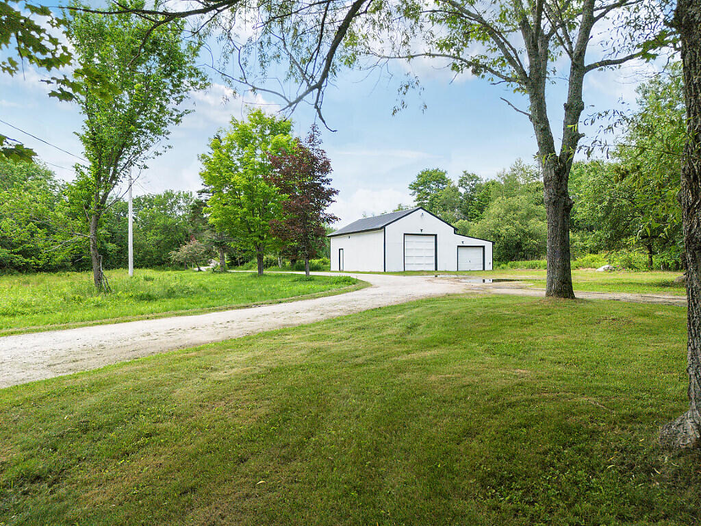 main property photo 10