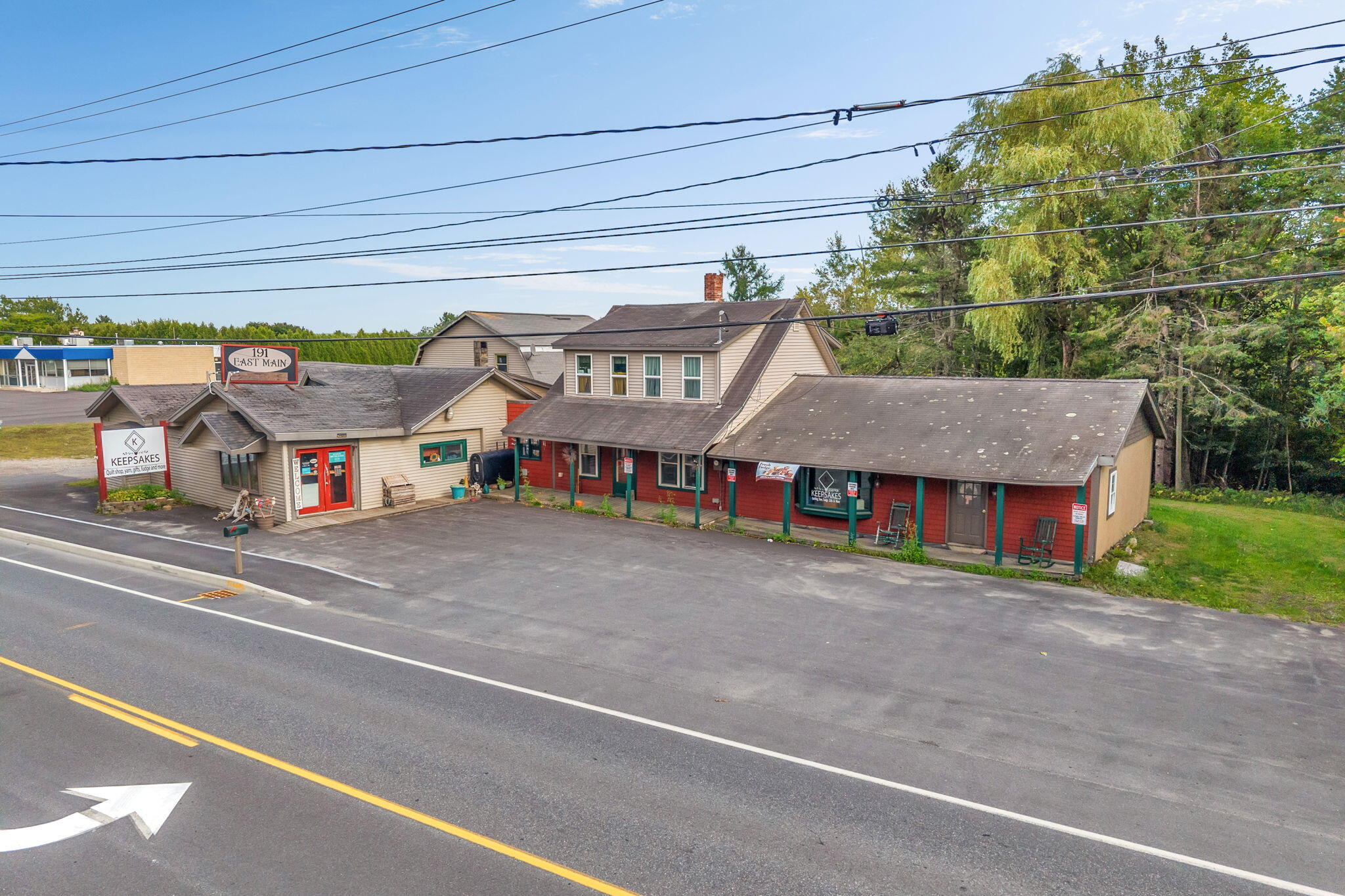 main property photo 32