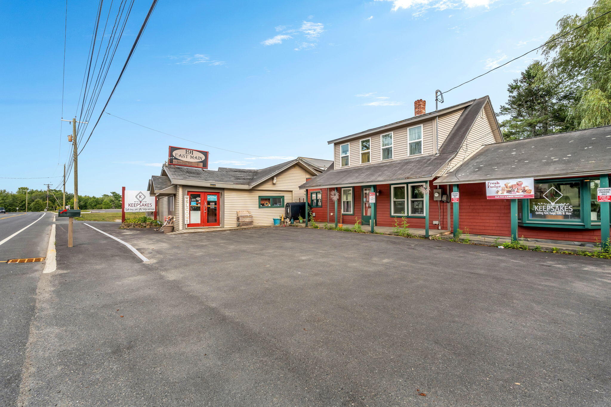 main property photo 4
