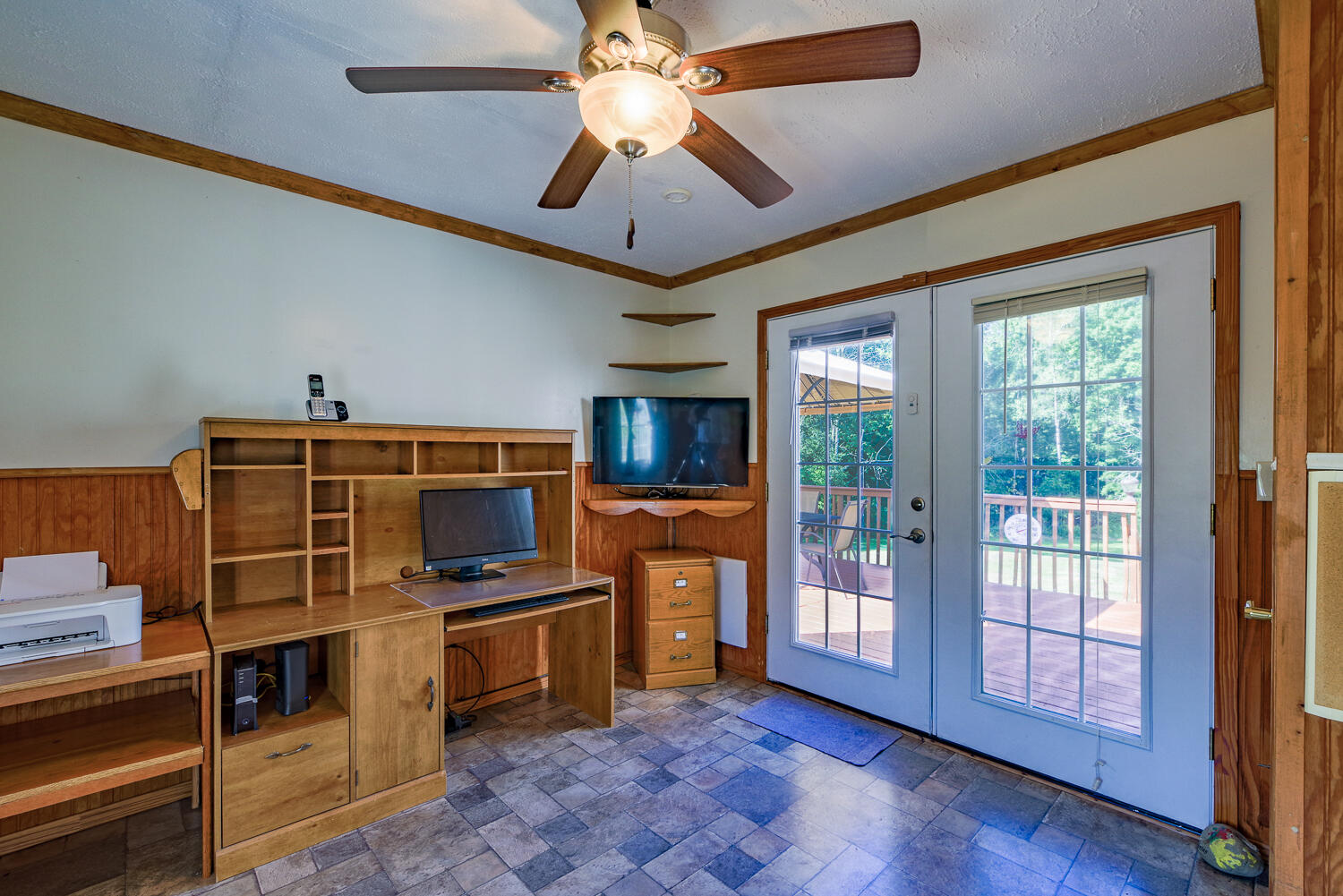 main property photo 18