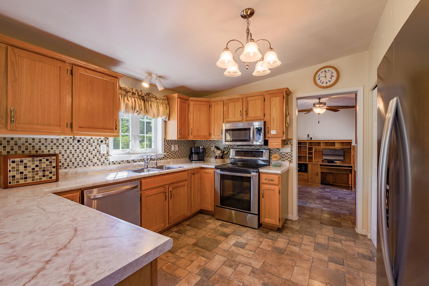 main property photo 20