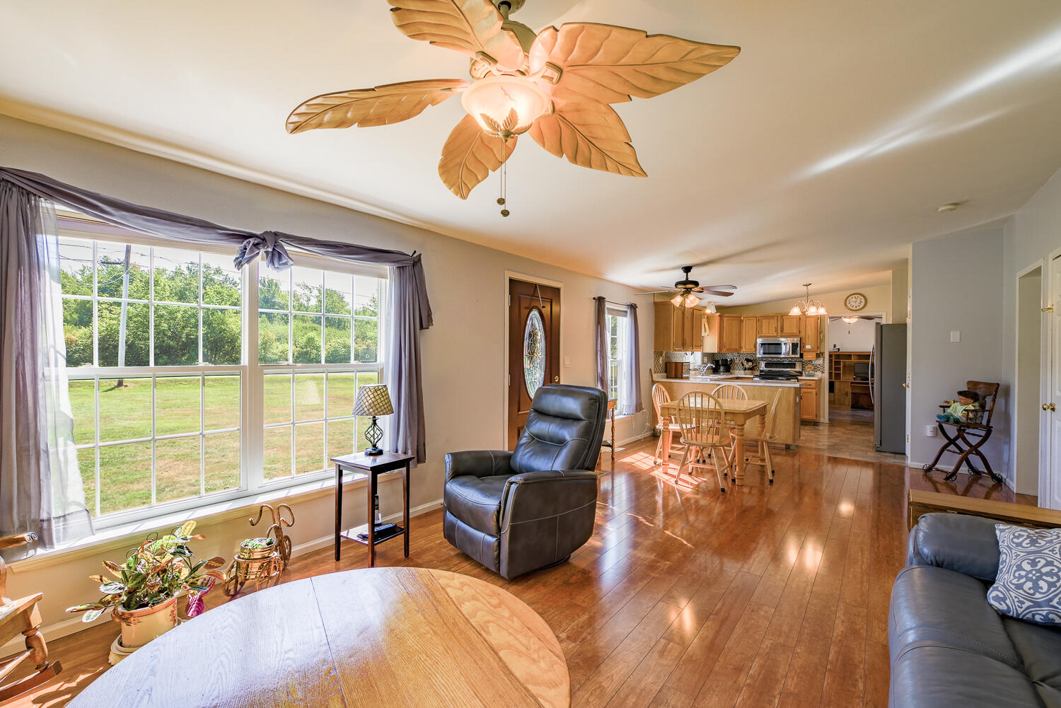 main property photo 25