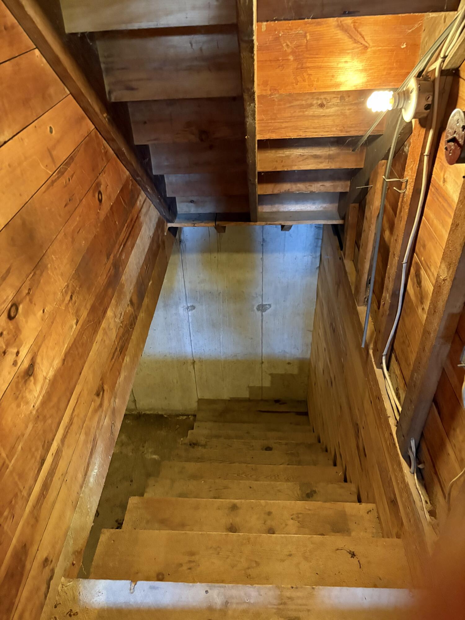 main property photo 50