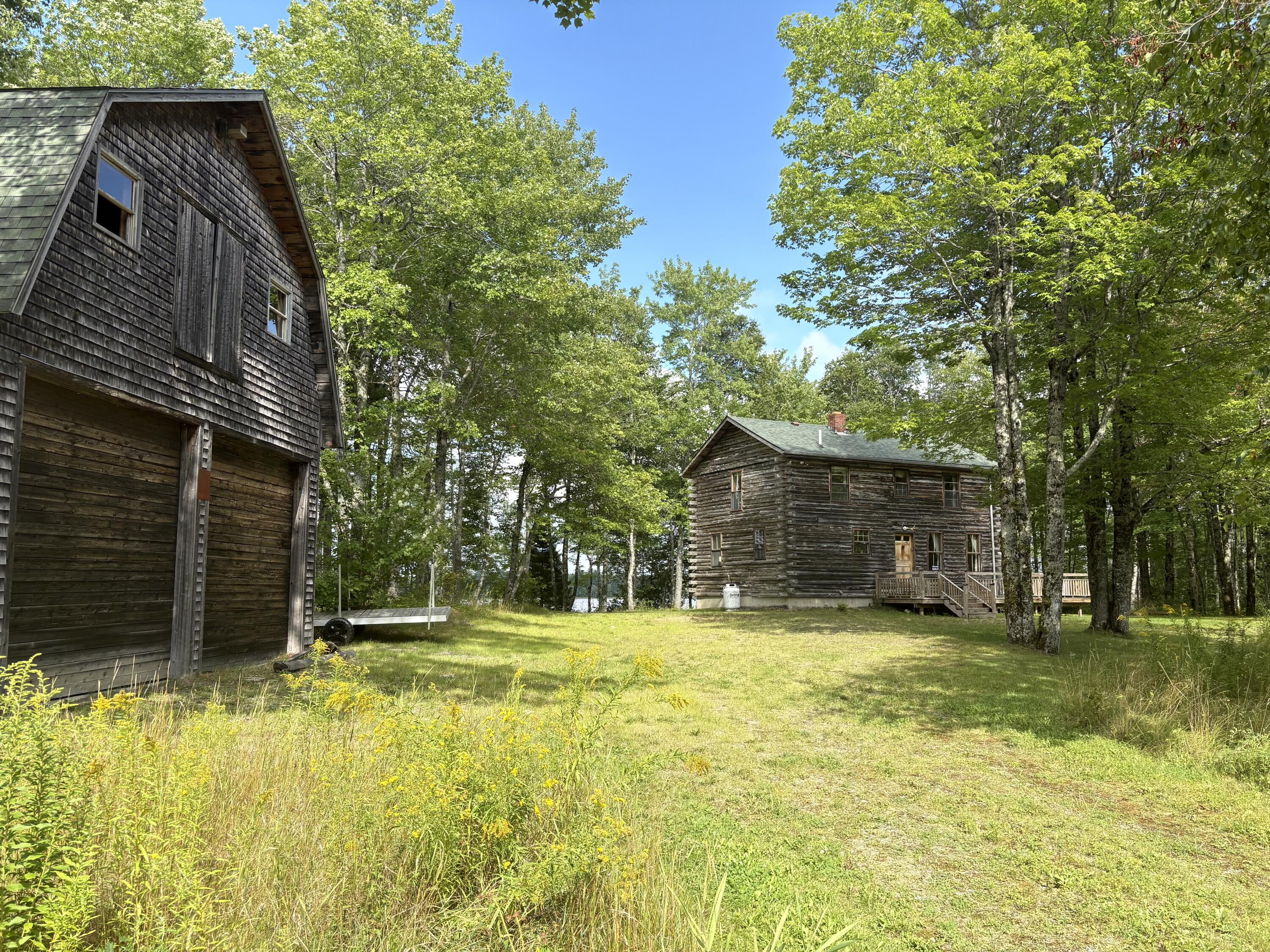 main property photo 6