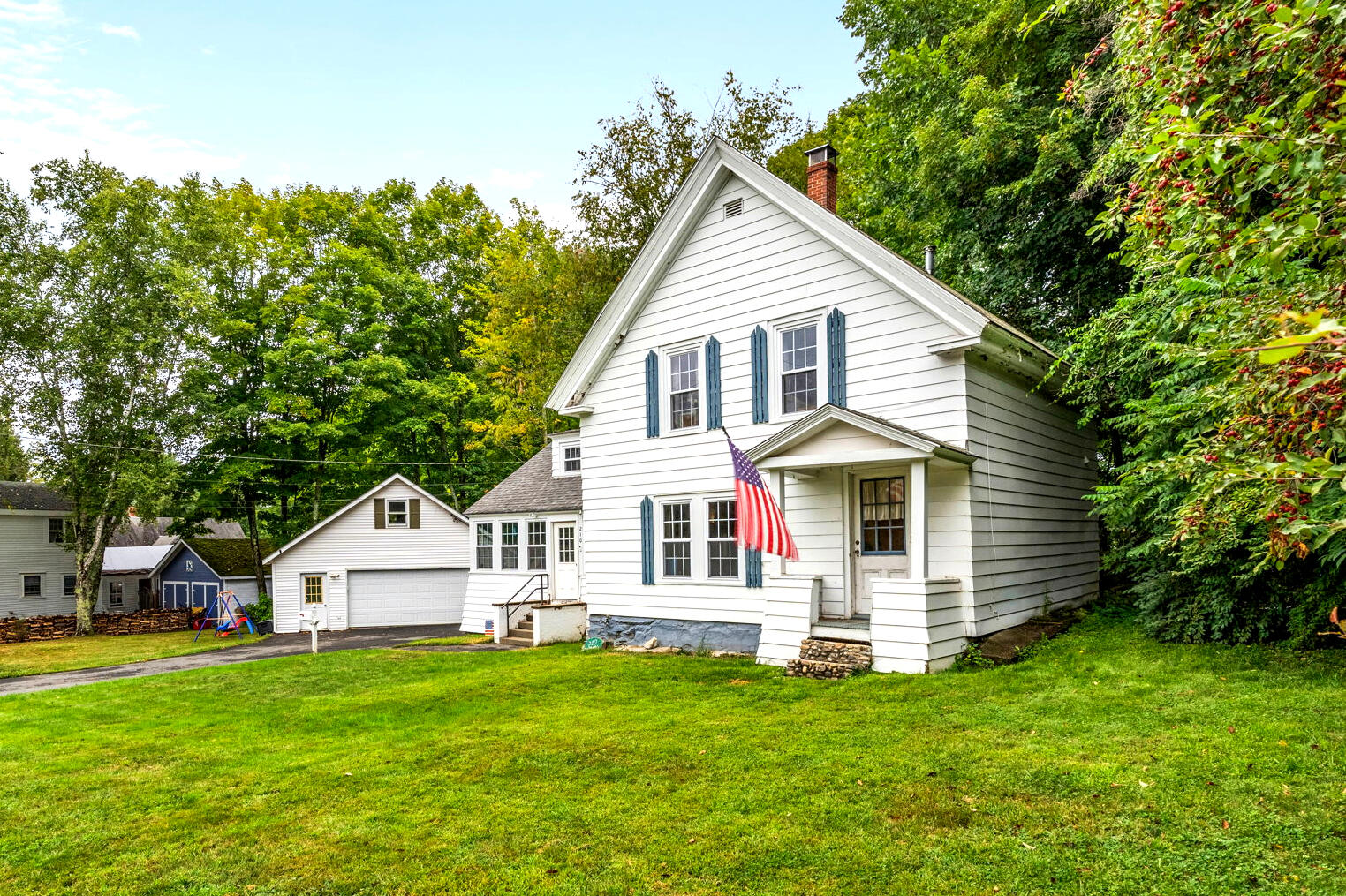 main property photo 3