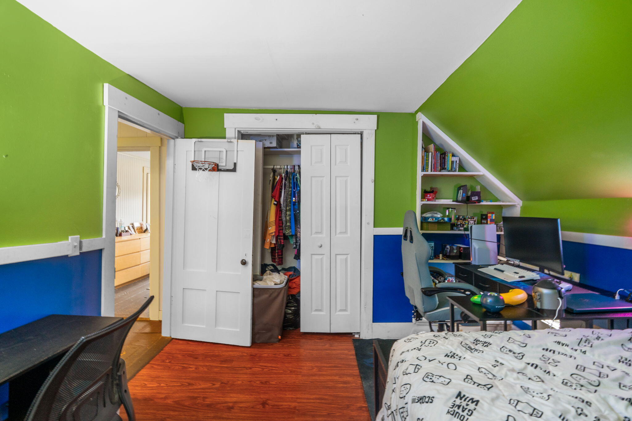 main property photo 31