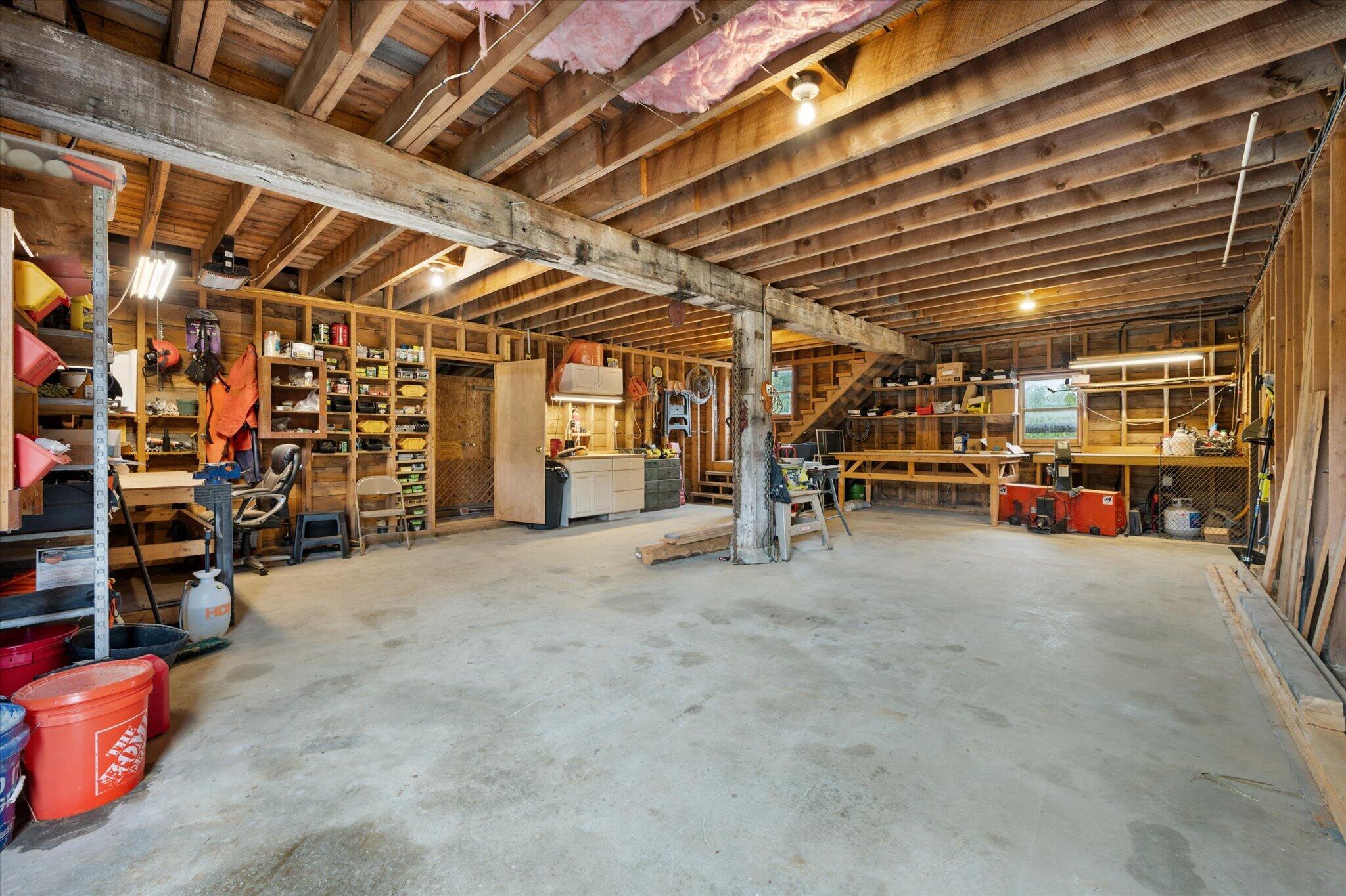 main property photo 78