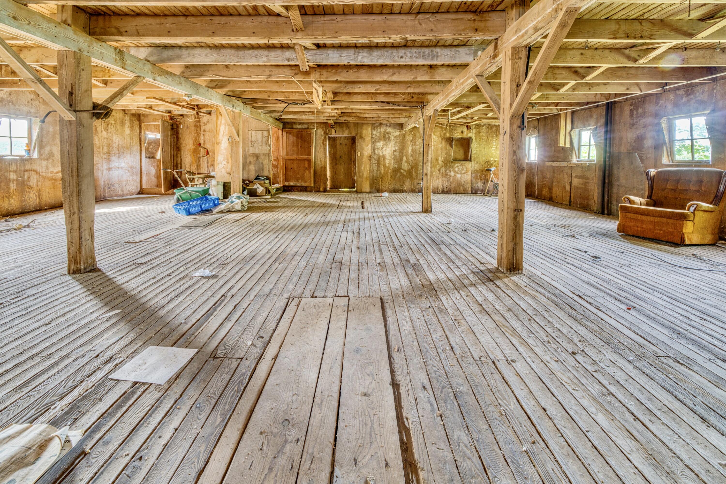 main property photo 45
