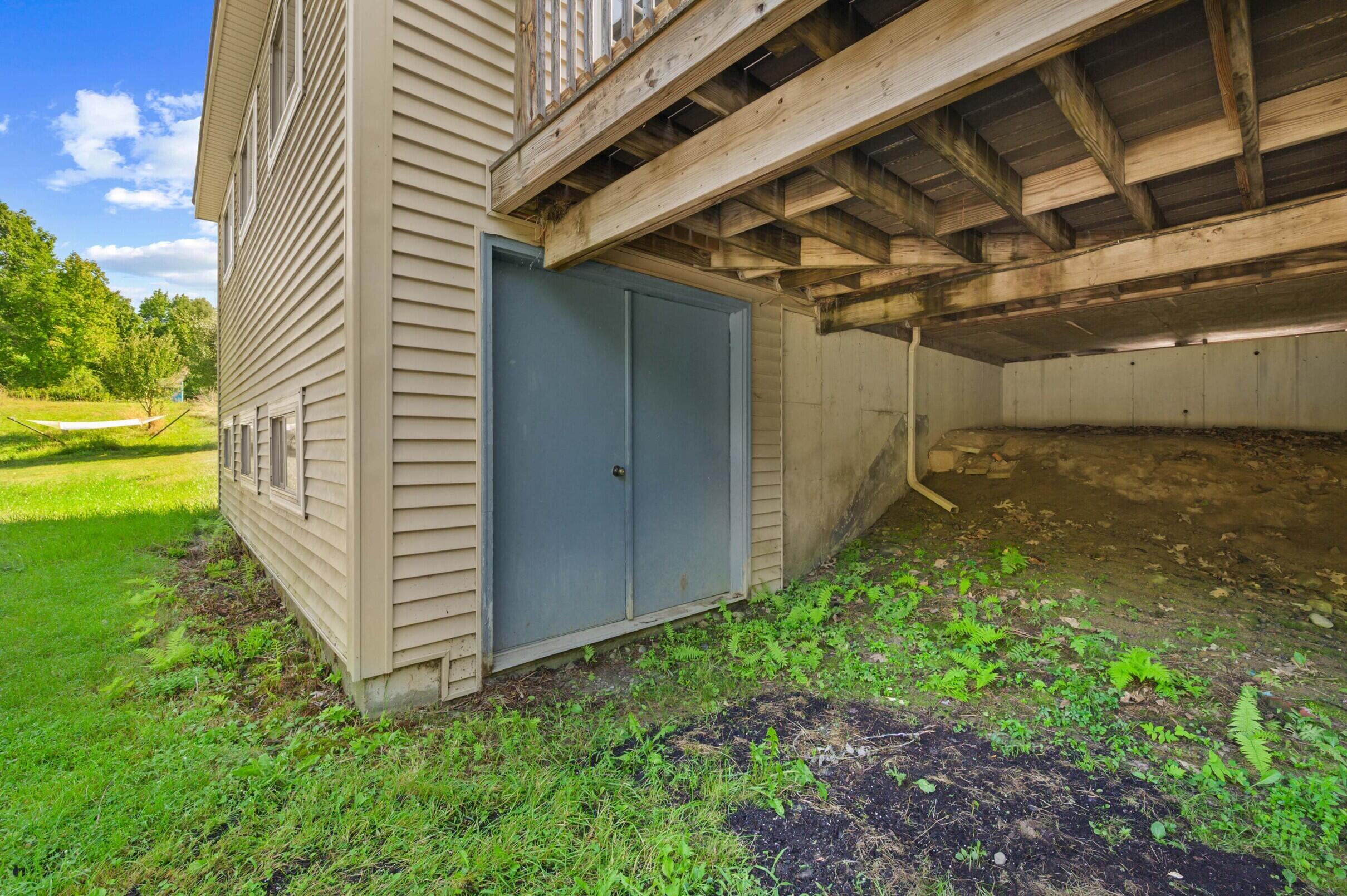 main property photo 44