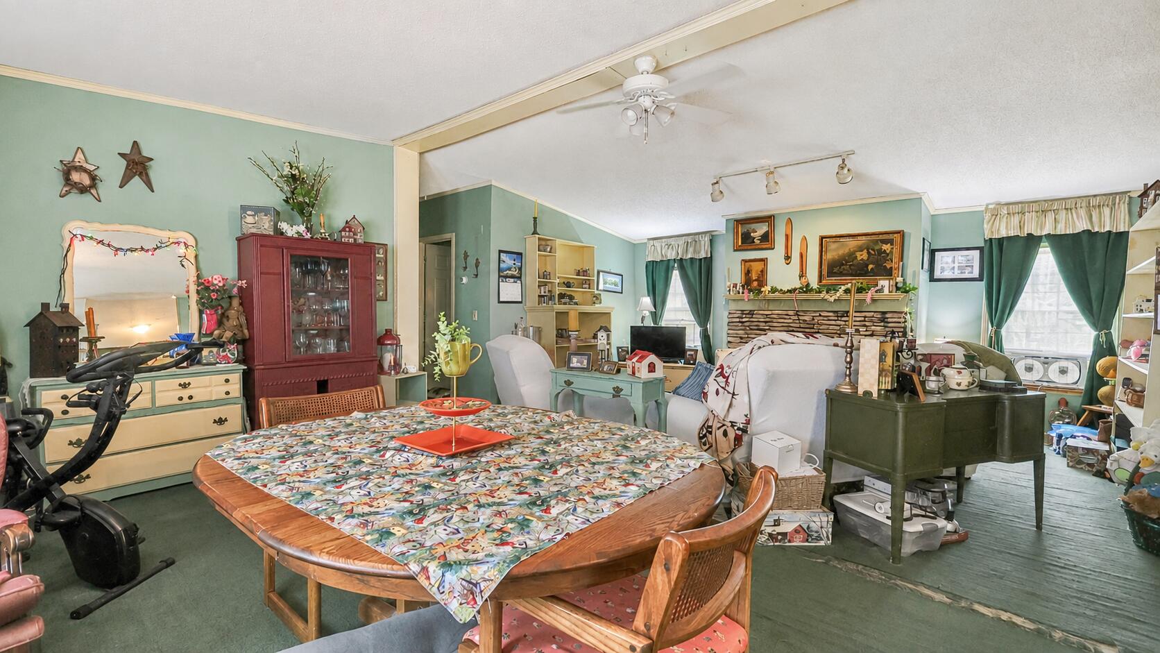 main property photo 15