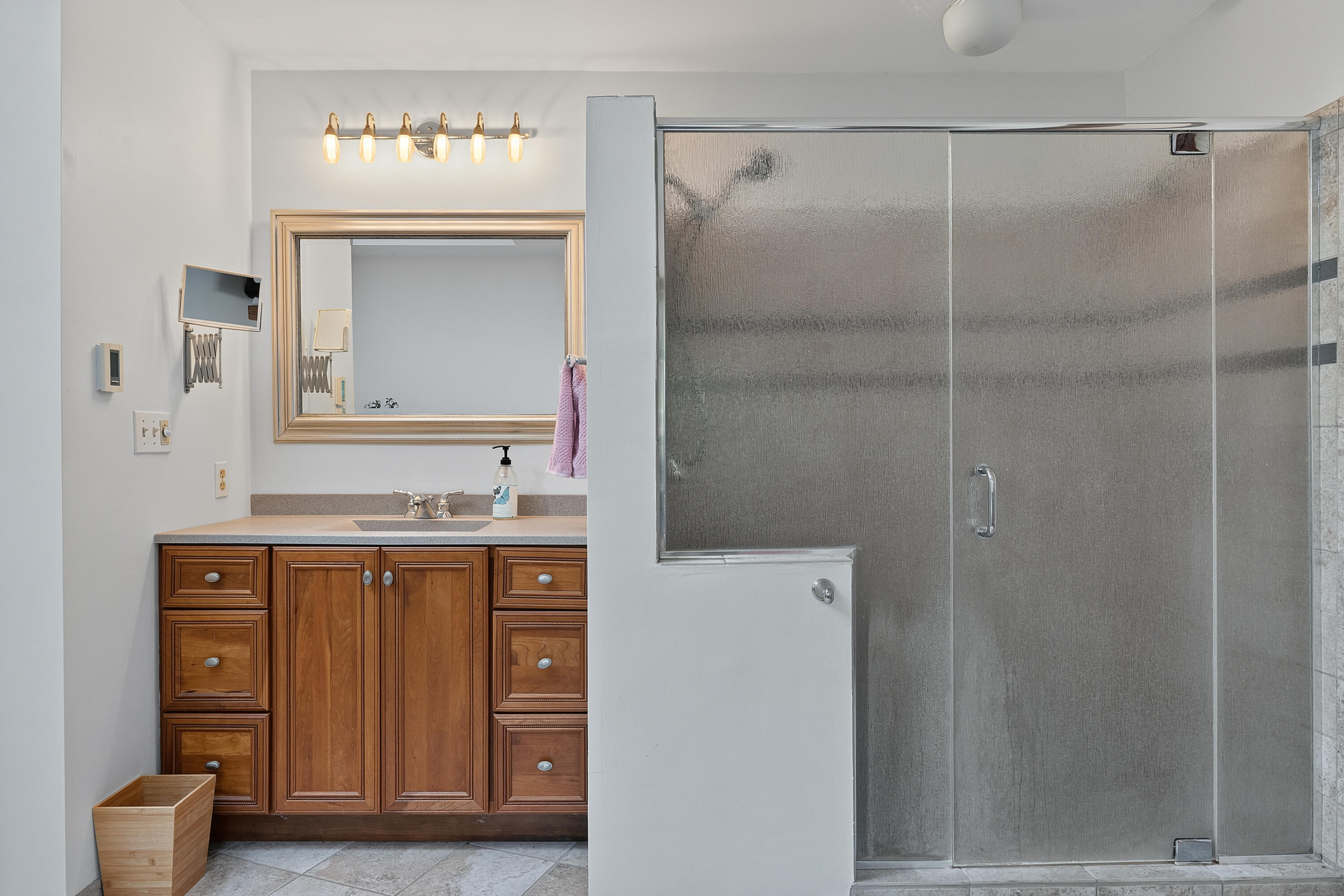 main property photo 58